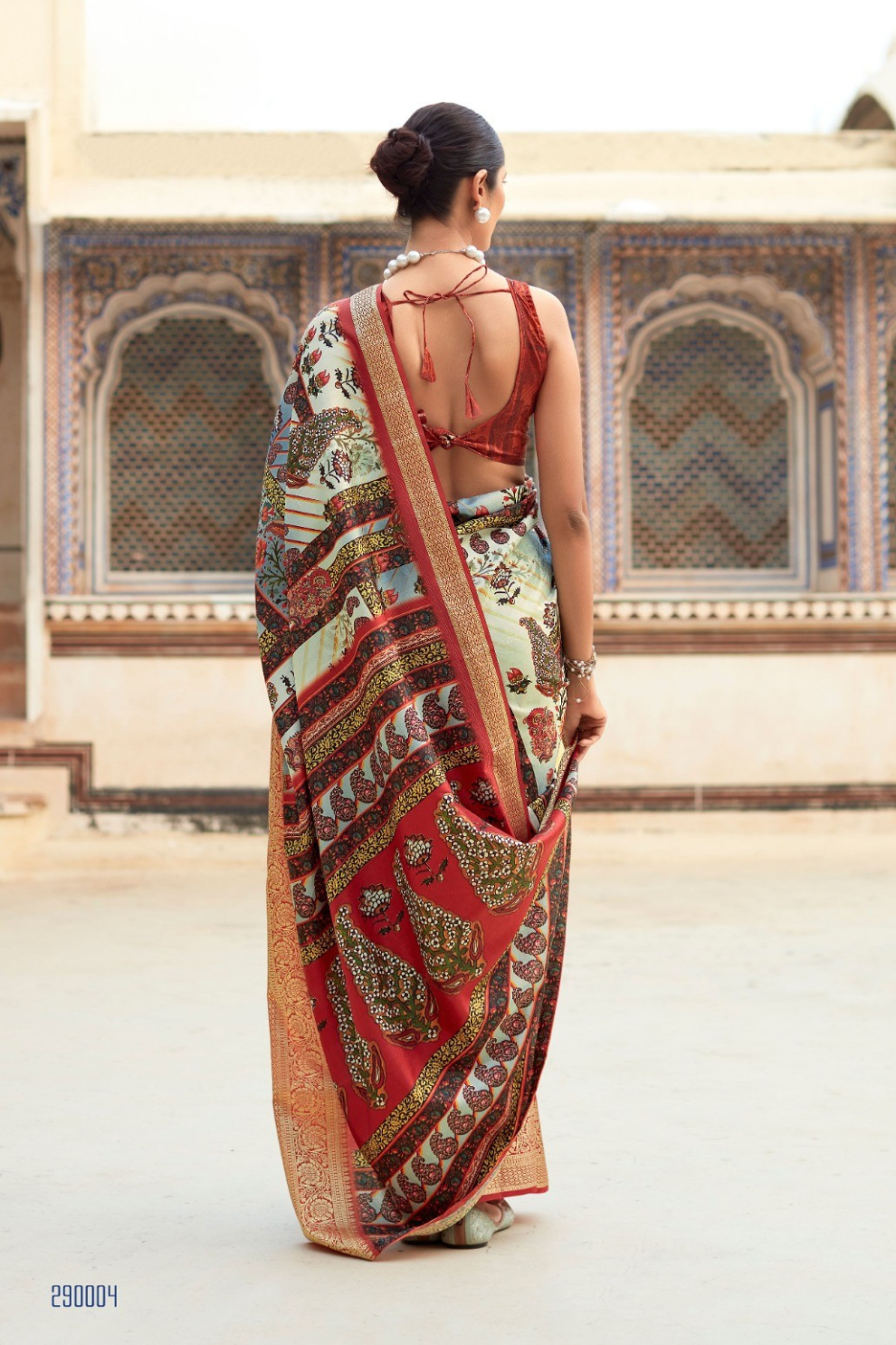 Dola Viscose Saree with Topclass Print