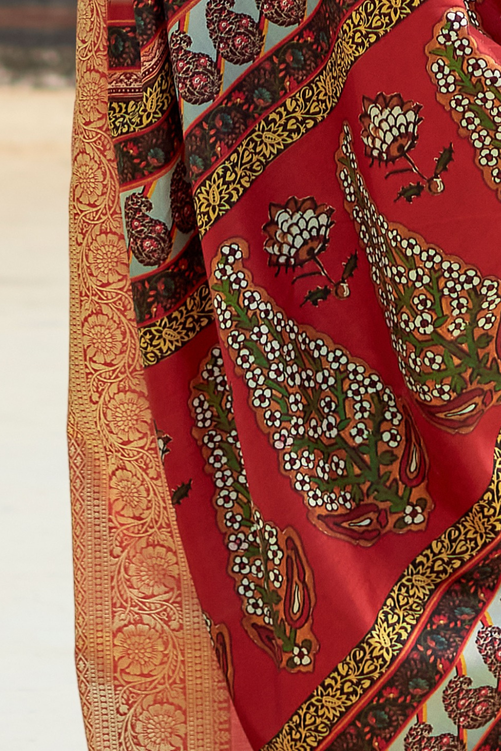 Dola Viscose Saree with Topclass Print