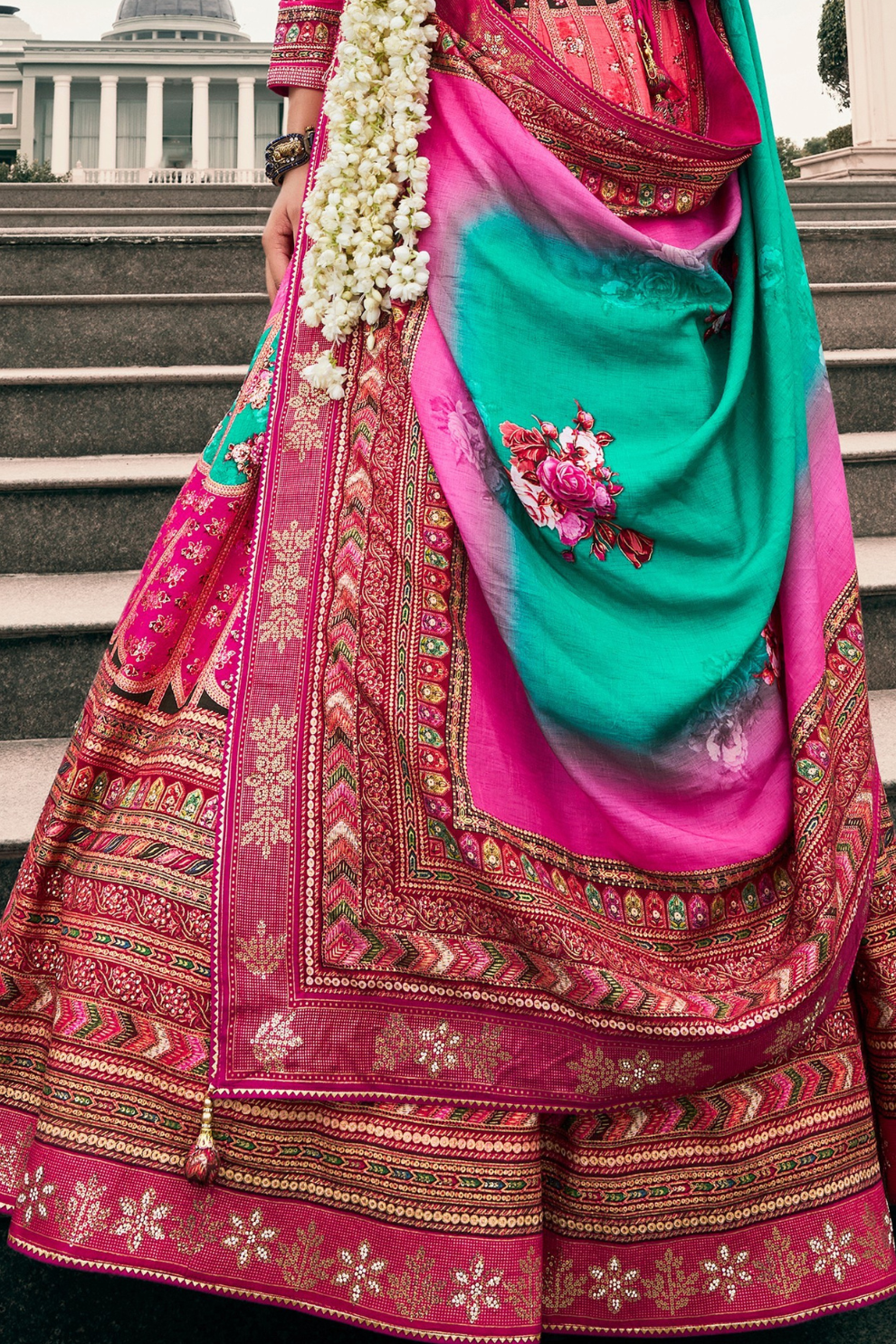 Lehenga Choli de seda de diseñador en color azul turquesa, lista para usar, con brillo y detalles de espejo