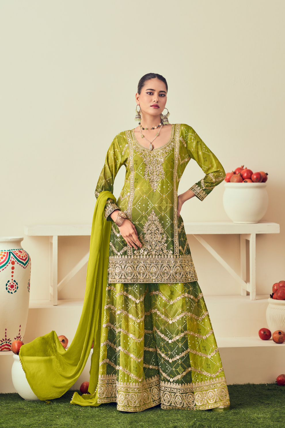 Lehenga Choli de seda de diseñador en color azul turquesa, lista para usar, con brillo y detalles de espejo