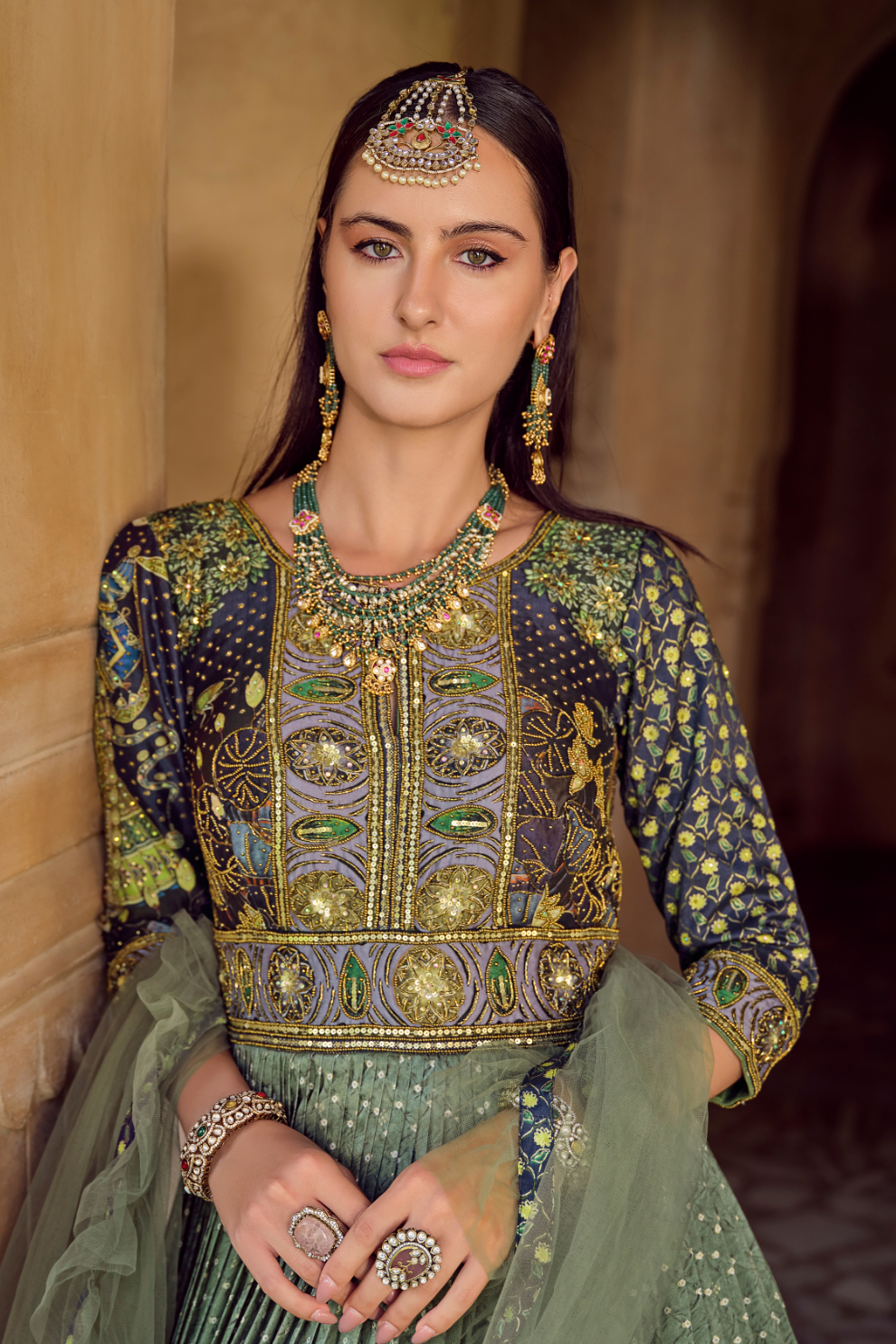 Lehenga Choli de seda de diseñador en color azul turquesa, lista para usar, con brillo y detalles de espejo