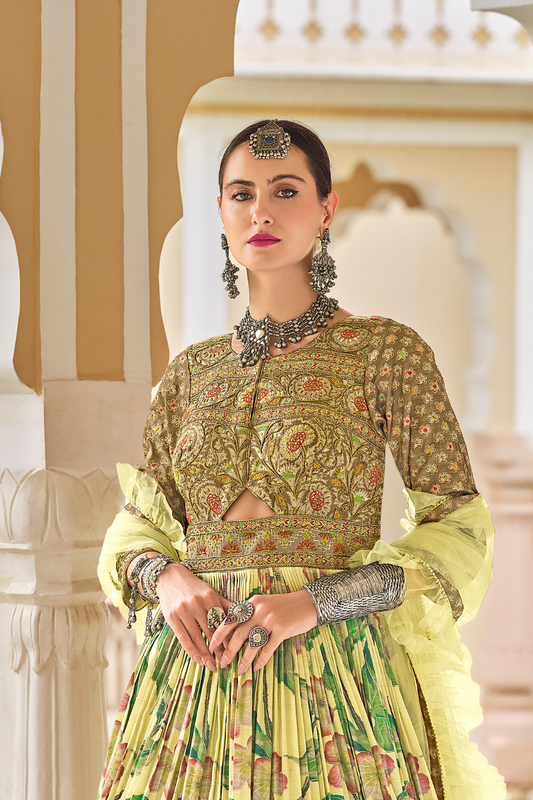 Lehenga Choli de seda de diseñador en color azul turquesa, lista para usar, con brillo y detalles de espejo