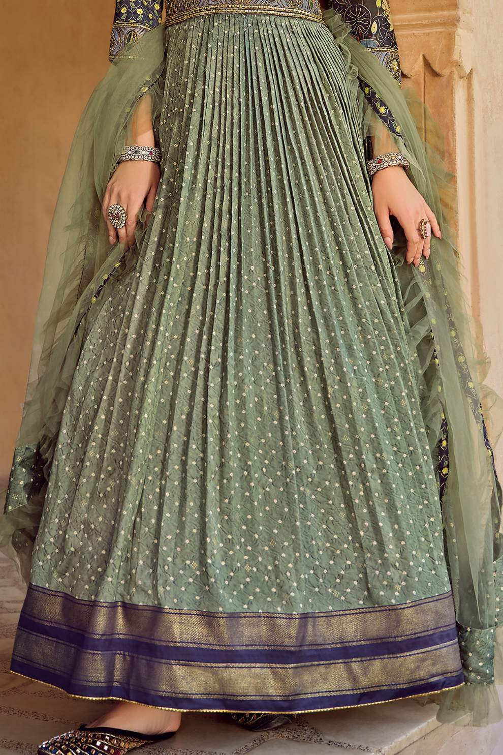 Lehenga Choli de seda de diseñador en color azul turquesa, lista para usar, con brillo y detalles de espejo