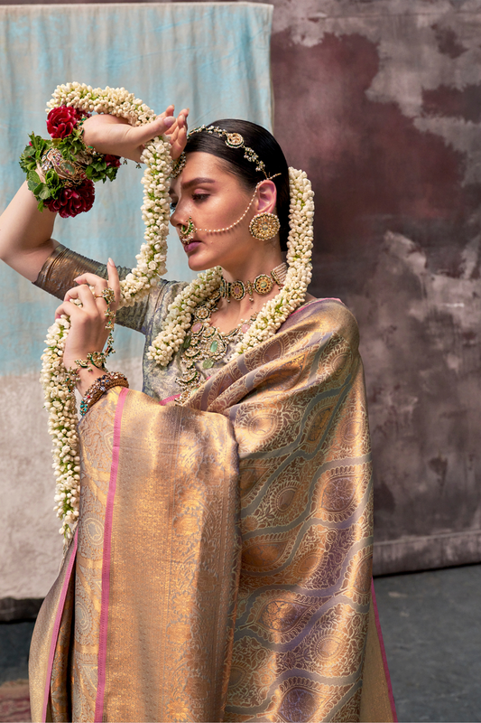Elegant Handwoven Pure Silk Saree with Zari Design