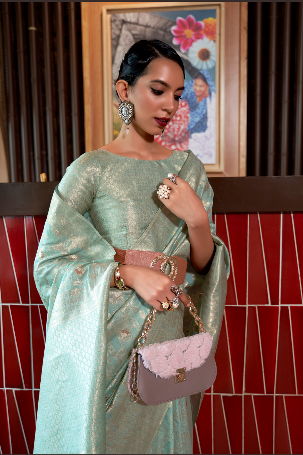 Elegant Tussar Silk Saree with Zari Woven Detailing