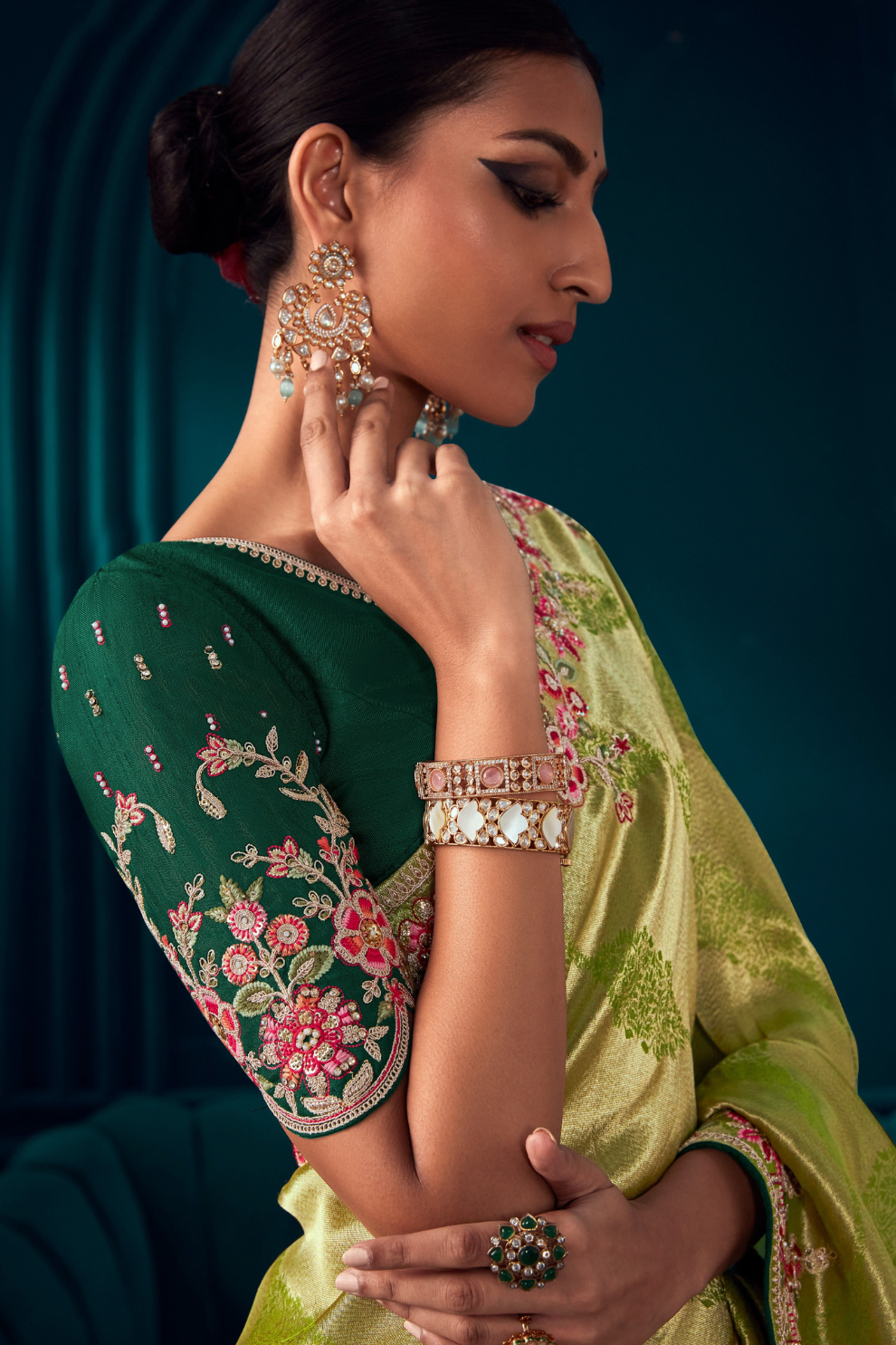 Heritage in Silk Elegant Designer Banarasi Kanjivaram Masterpiece