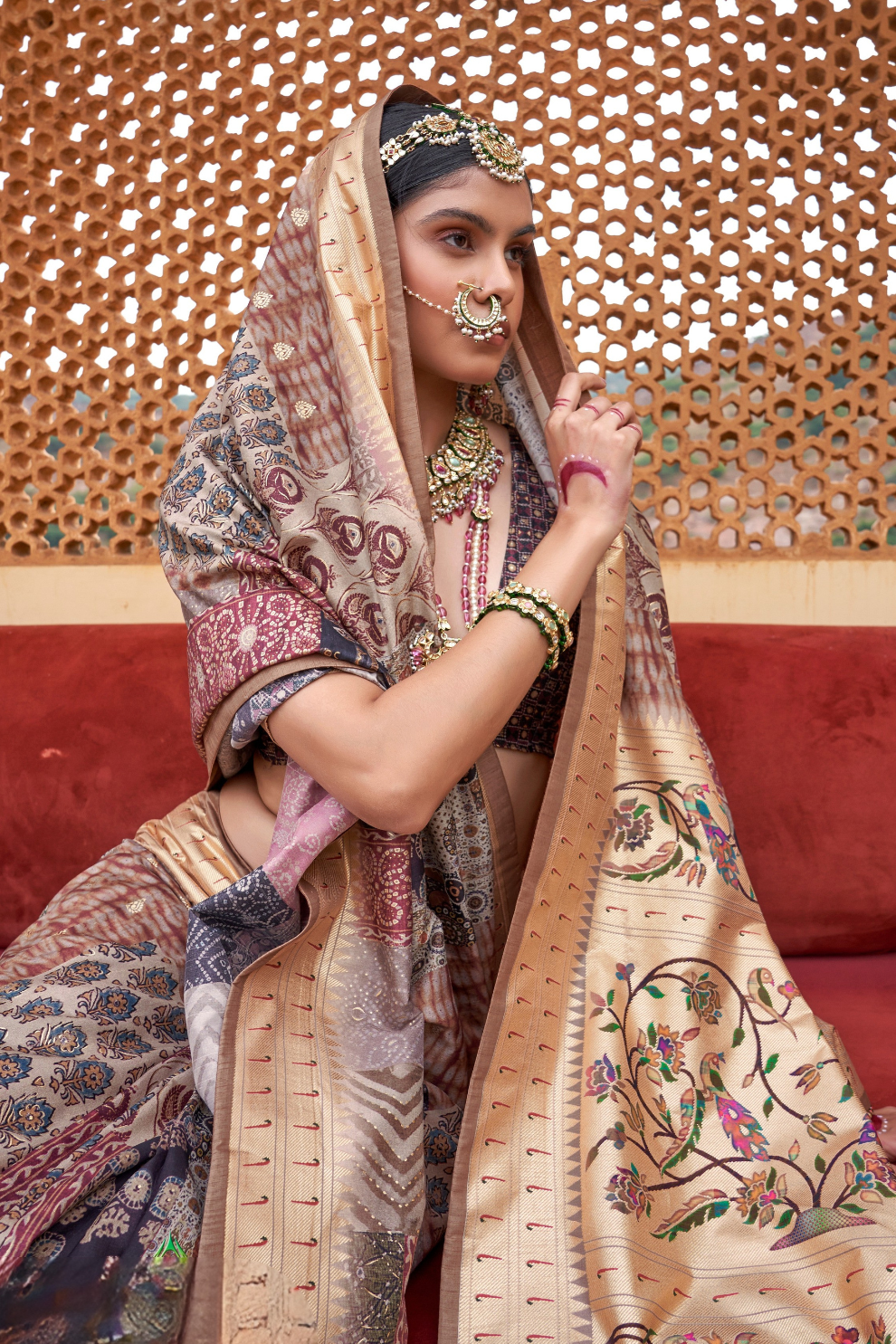 Graceful Digital Print Saree in Lightweight Viscose Silk