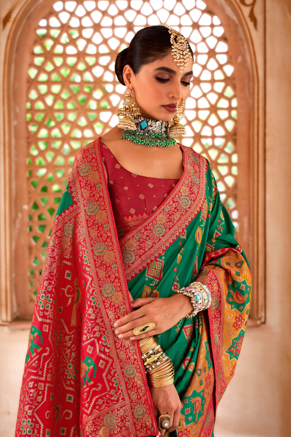 Graceful Silk Saree with Timeless Printed Art Design