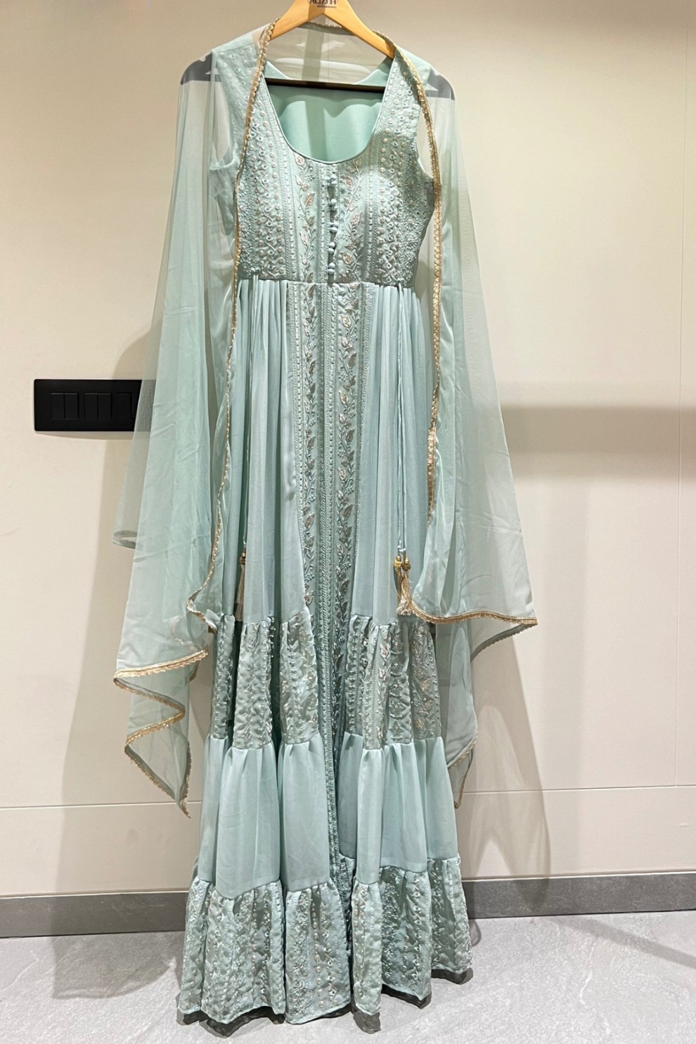 Lehenga Choli de seda de diseñador en color azul turquesa, lista para usar, con brillo y detalles de espejo