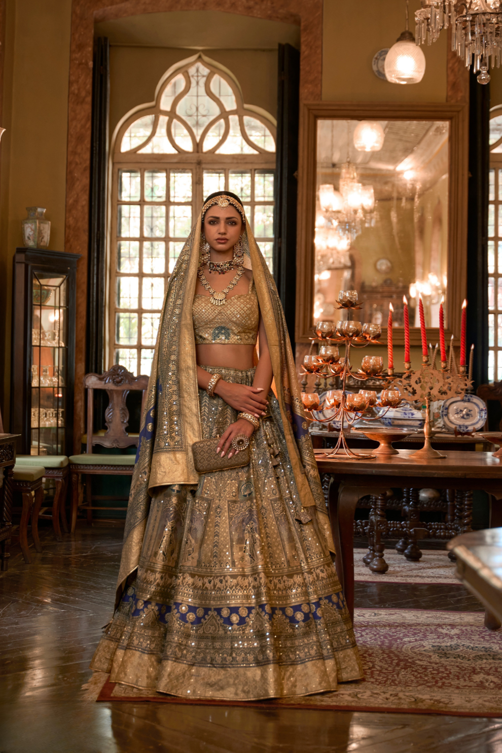 Lehenga Choli de seda de diseñador en color azul turquesa, lista para usar, con brillo y detalles de espejo