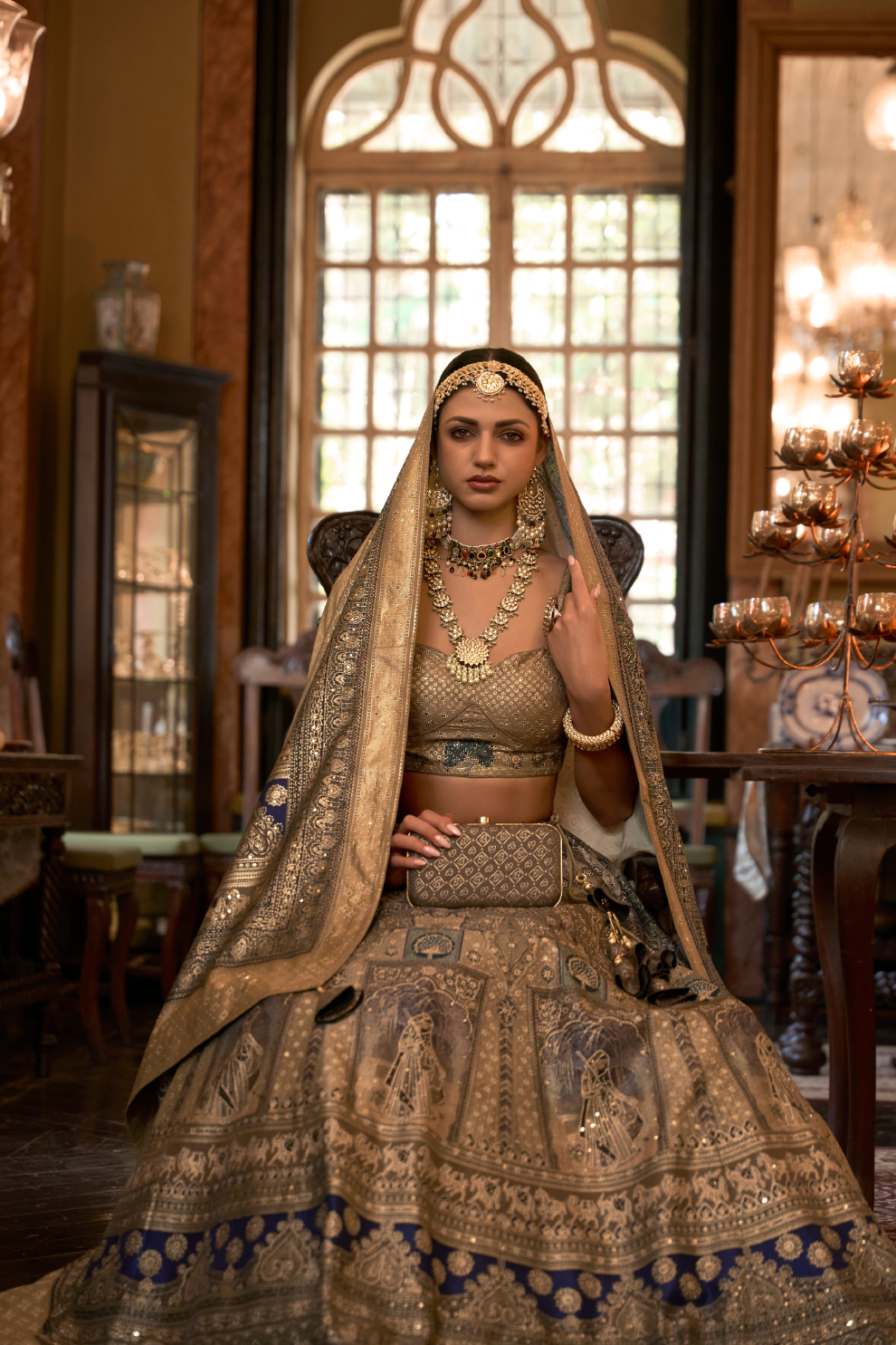 Lehenga Choli de seda de diseñador en color azul turquesa, lista para usar, con brillo y detalles de espejo