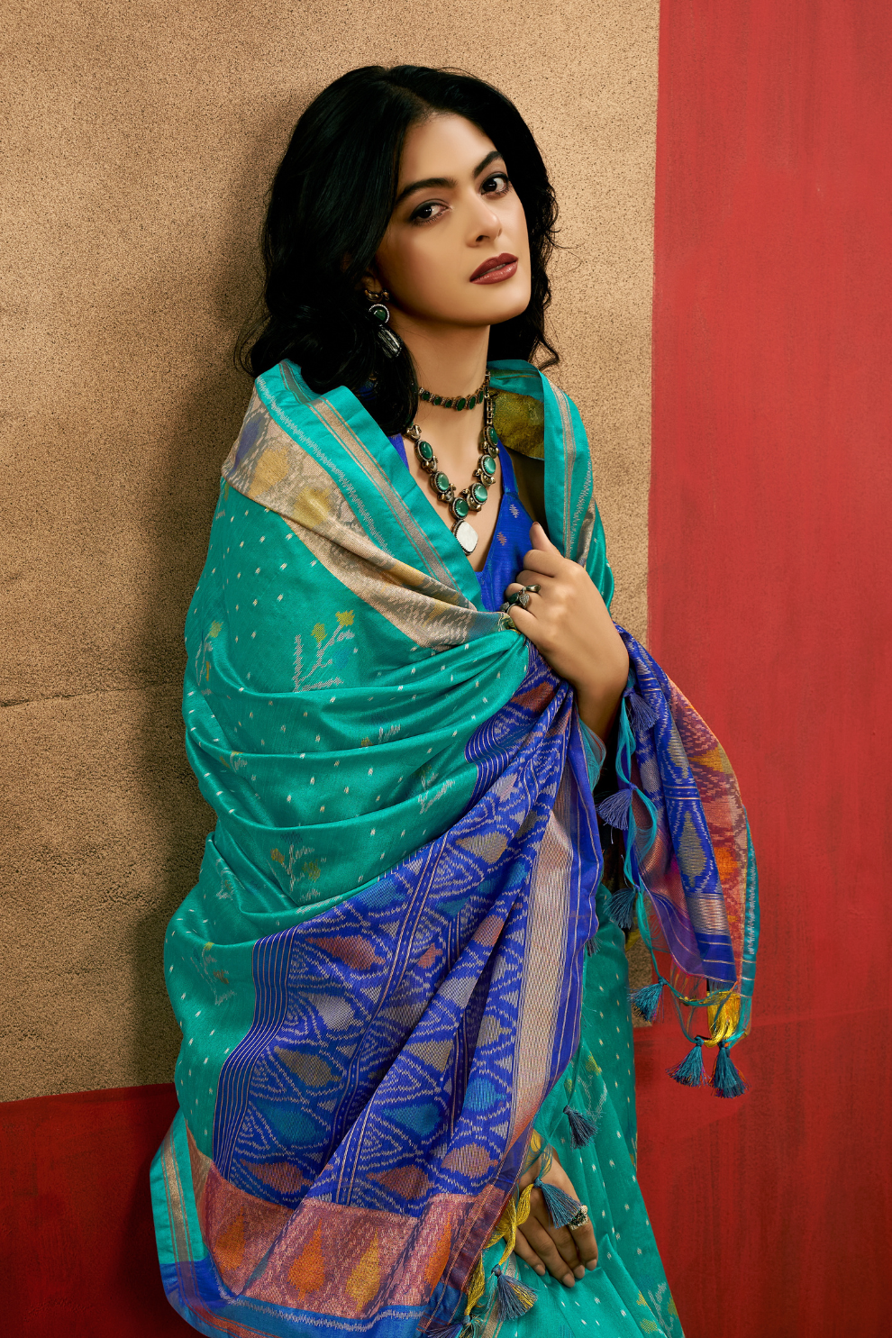 Regal Heritage Woven in Patola Handloom Silk Elegance