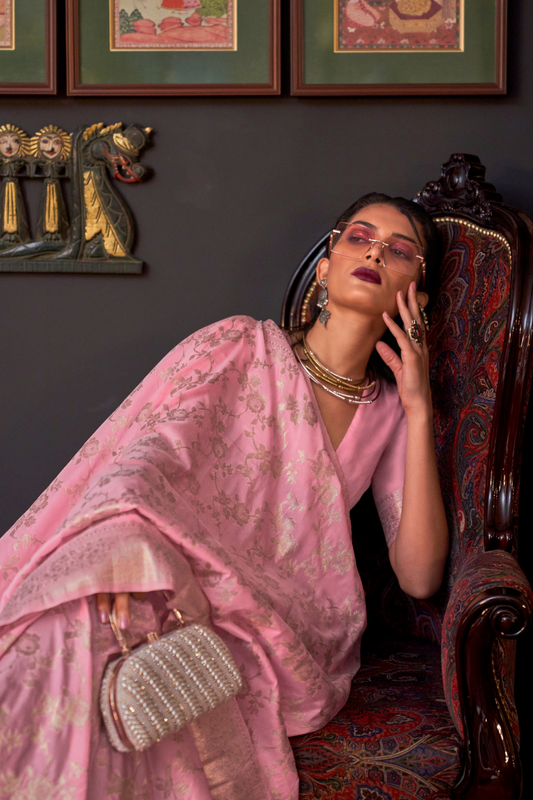 Graceful Handloom Woven Silk Saree with Traditional Charm