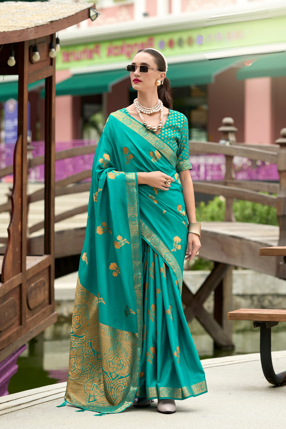 Royal Handwoven Satin Saree with Intricate Zari Detailing - LaVante Fashion