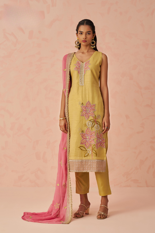 Stylish Fancy Kurtis – Perfect Blend of Tradition & Fashion