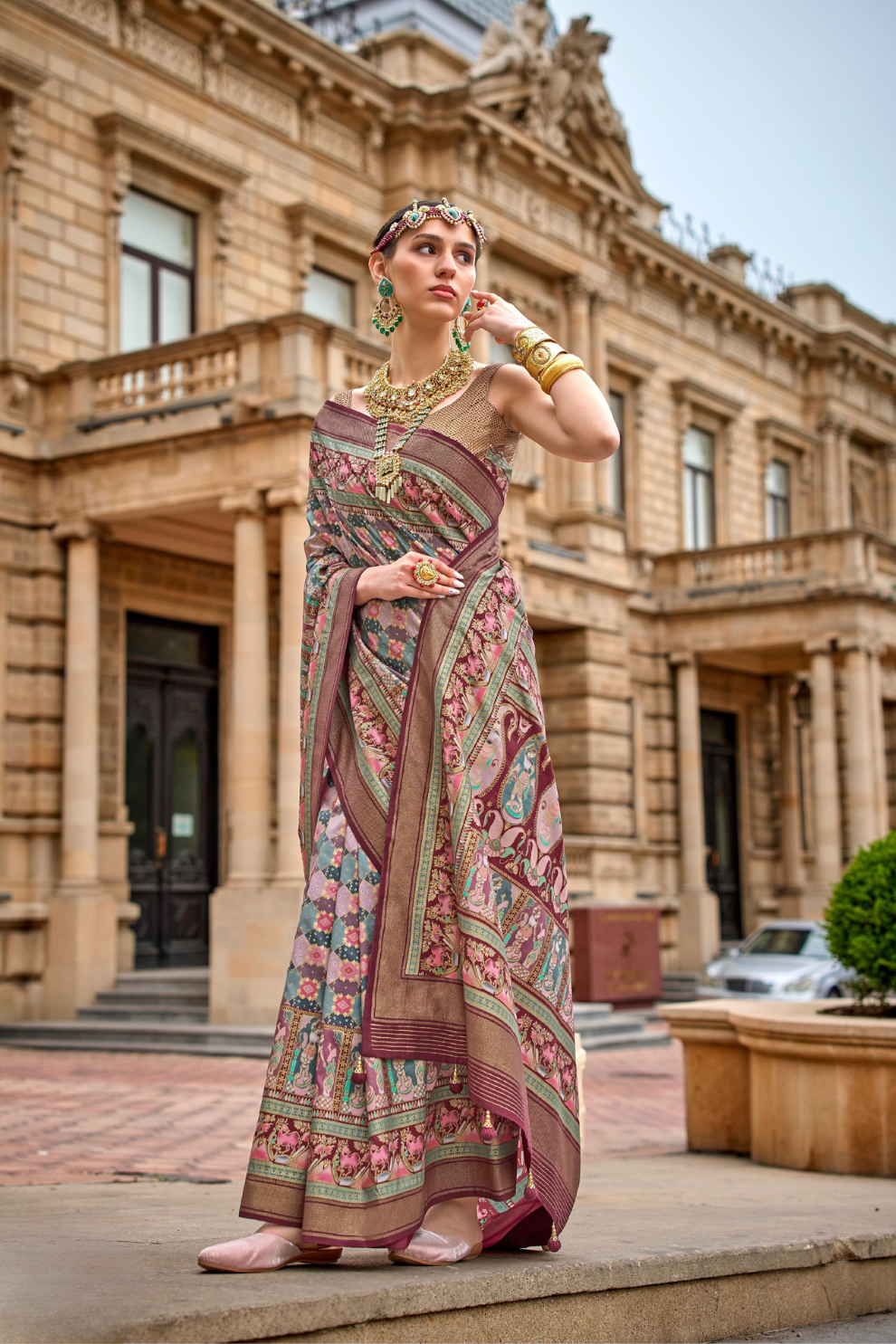 Graceful Saree in Superior Viscose Polyester Silk Fabric