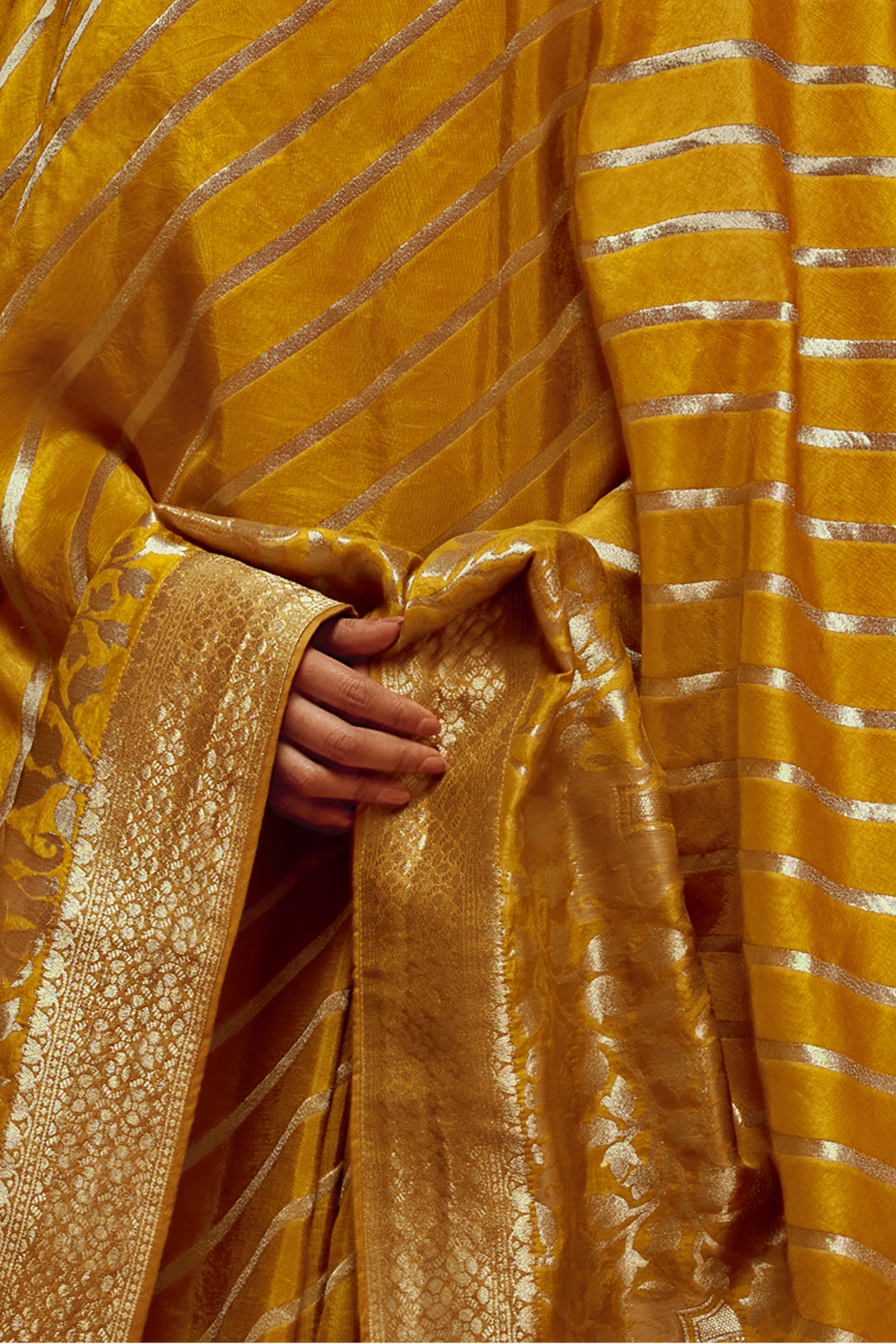 Soft Viscose Solid Saree with Blouse for Everyday Elegance