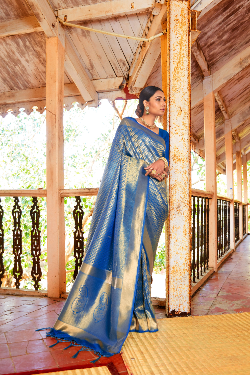 Kanjeevaram Handloom Silk Saree with Rich Traditional Weaving