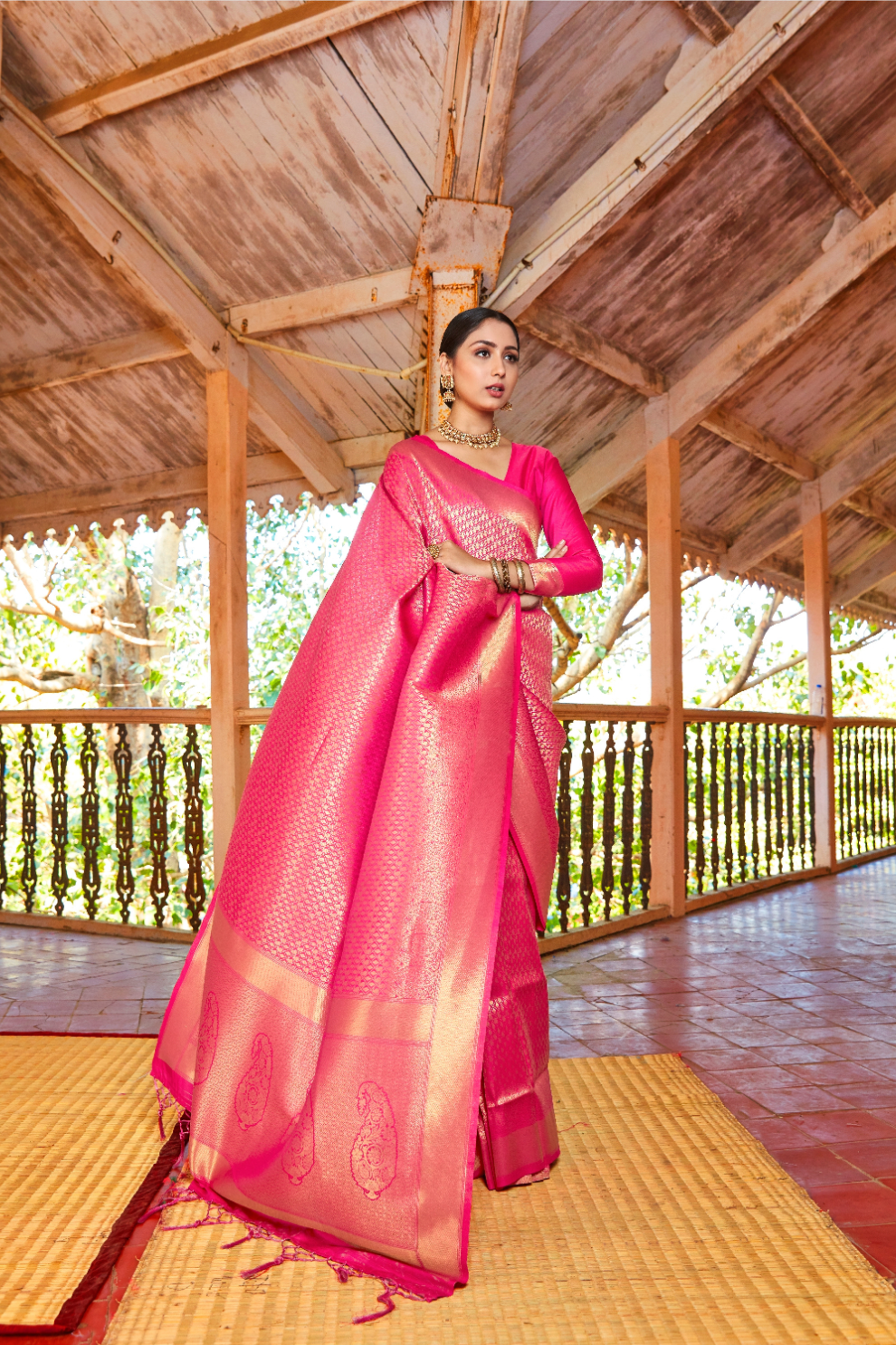 Kanjeevaram Handloom Silk Saree with Rich Traditional Weaving