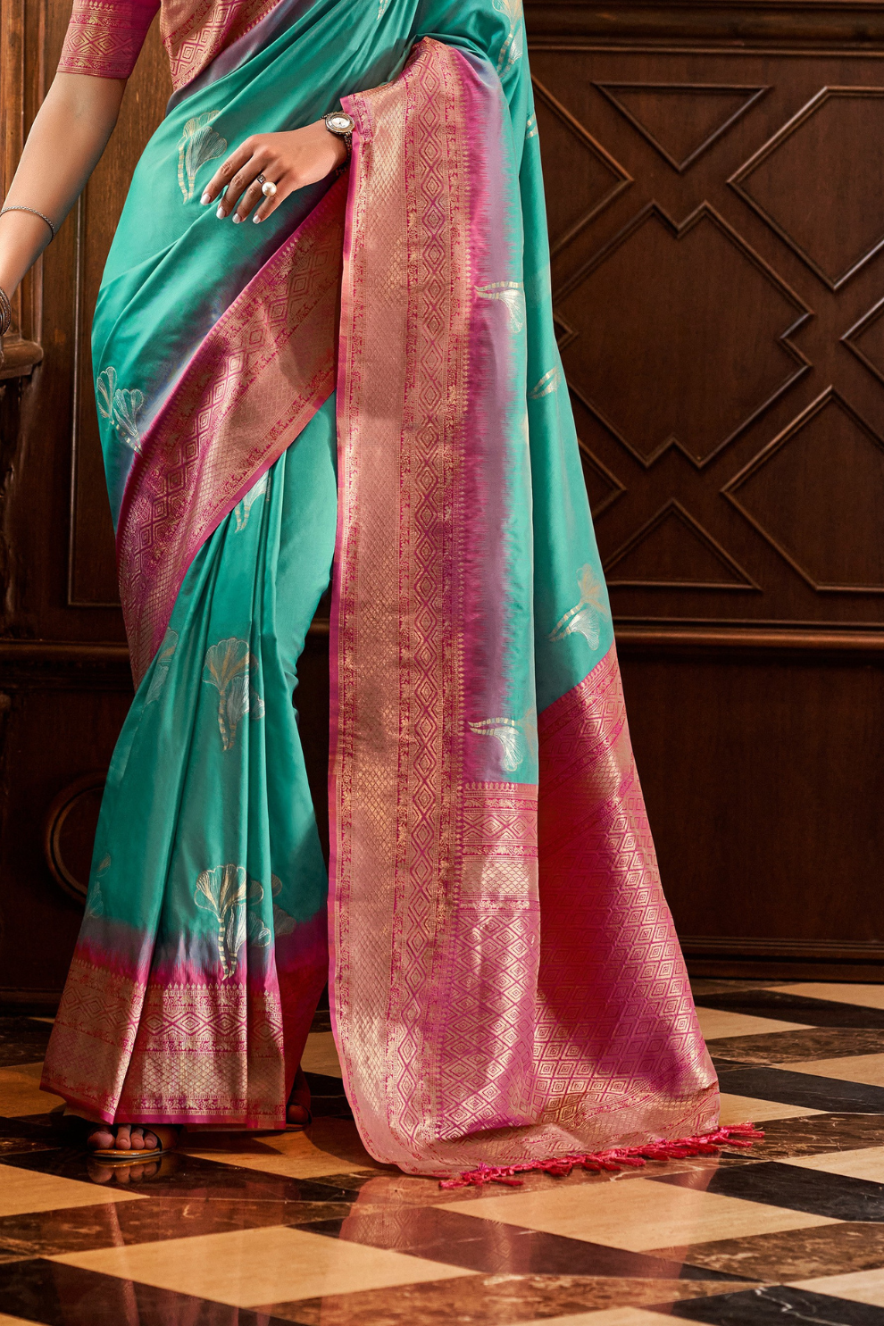 Pure Weaving Silk with Zari Woven Butta & Contrast - LaVante Fashion