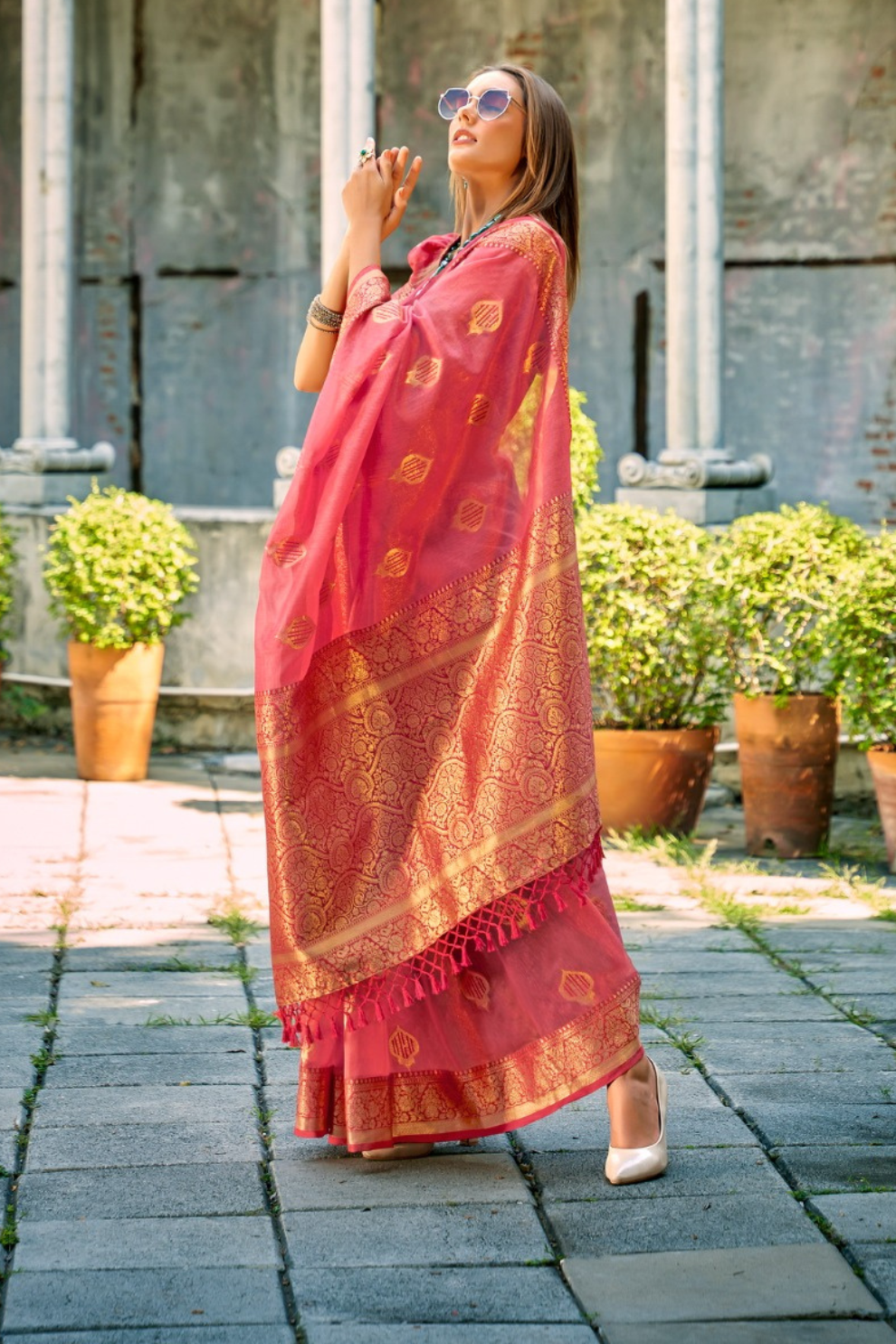 Elegant Soft Tissue Silk Draped in Traditional Zari Work - LaVante Fashion