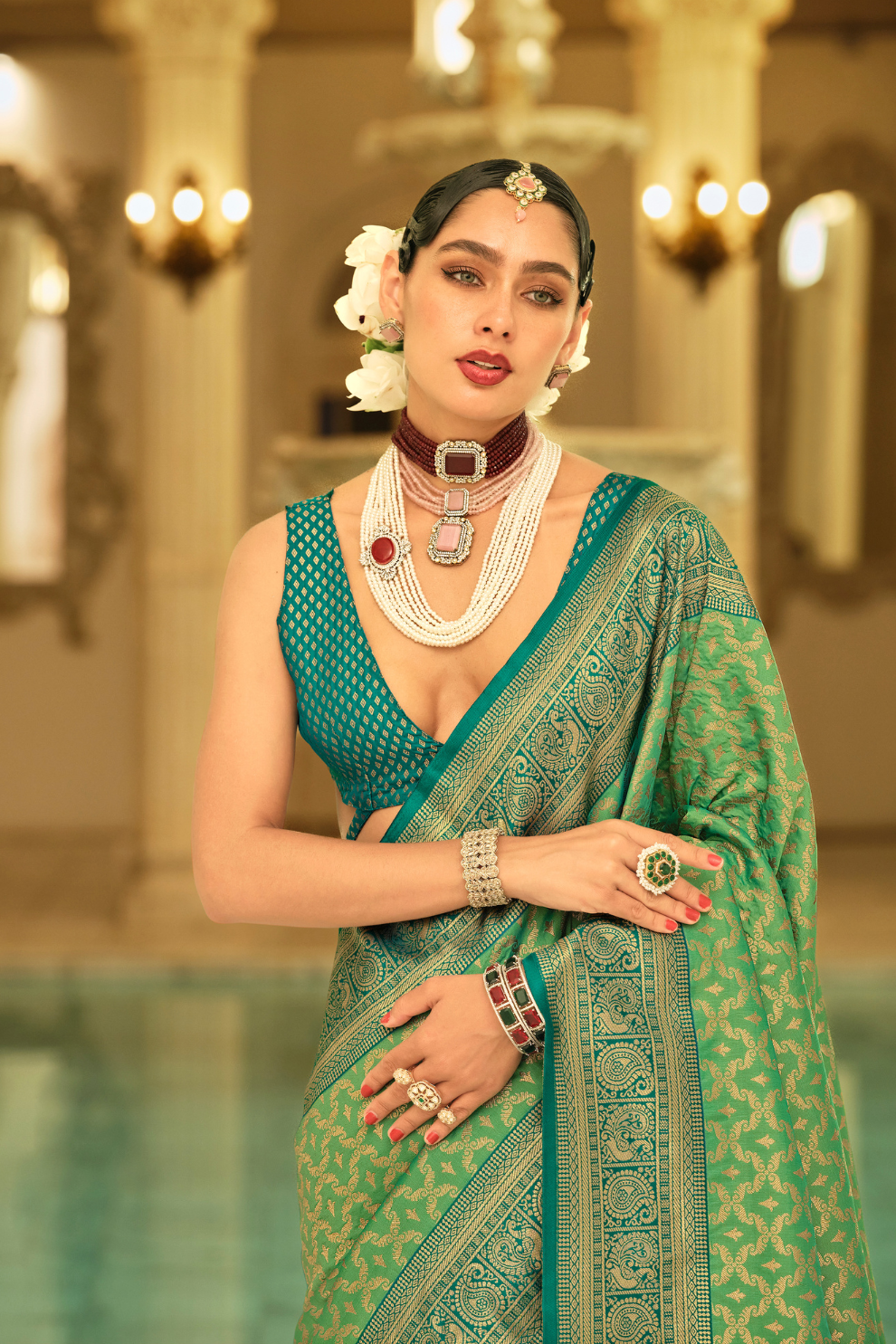 Soft Finish Banarasi Silk Saree with Kanchipuram Weave Design