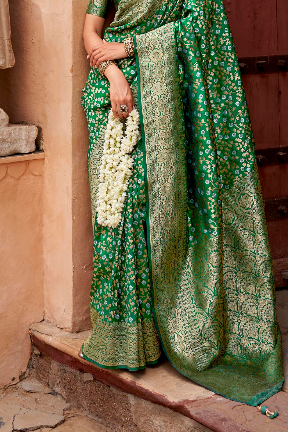 Banarasi P.V. Silk Saree with Exclusive Weaving Jaal Design - LaVante Fashion