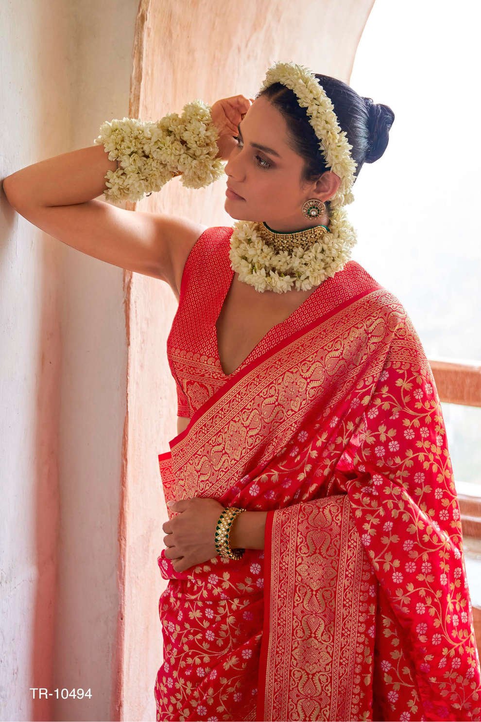 Banarasi P.V. Silk Saree with Exclusive Weaving Jaal Design - LaVante Fashion