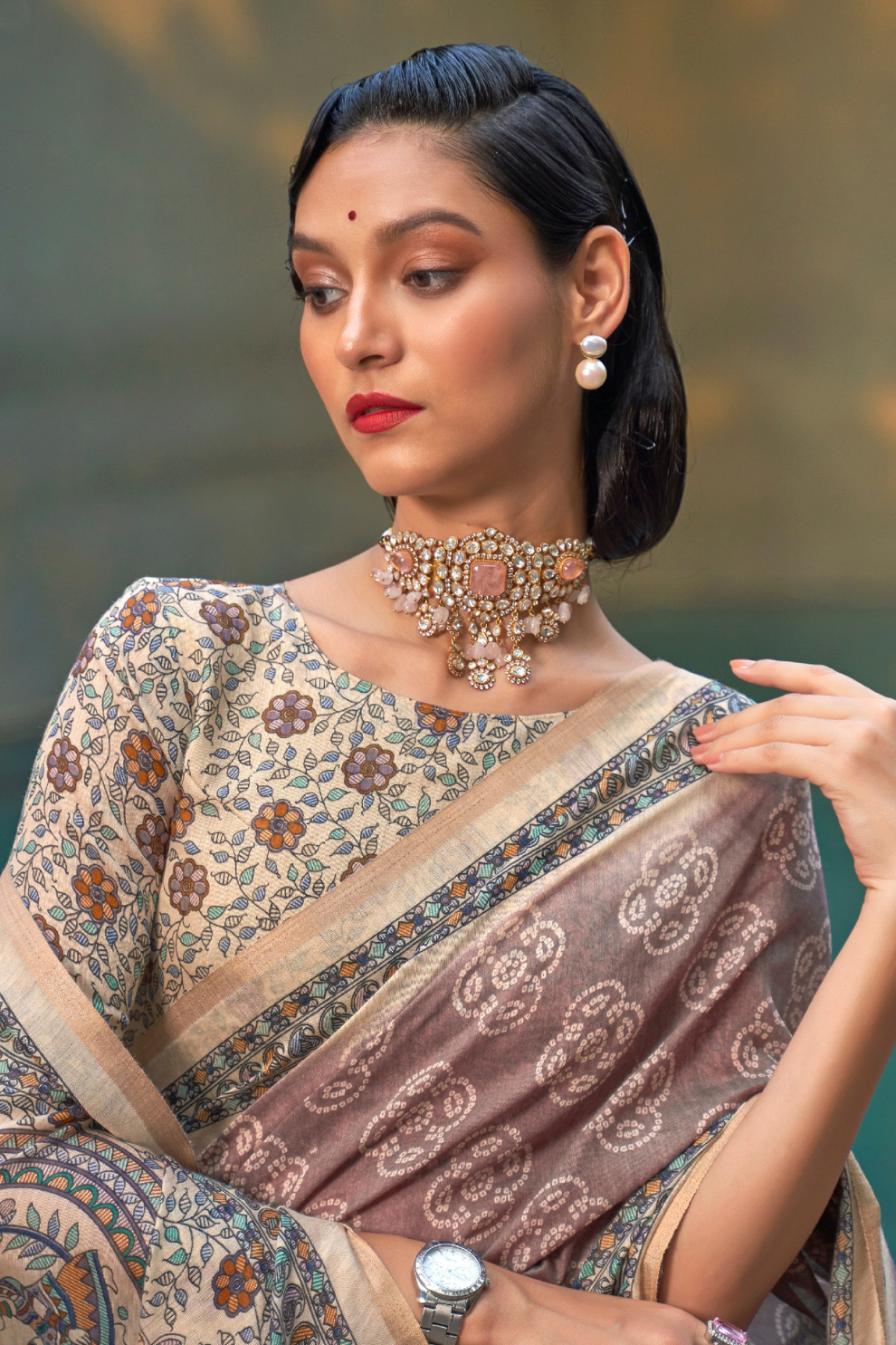 Printed Silk Blend Saree with Artistic Traditional Motifs