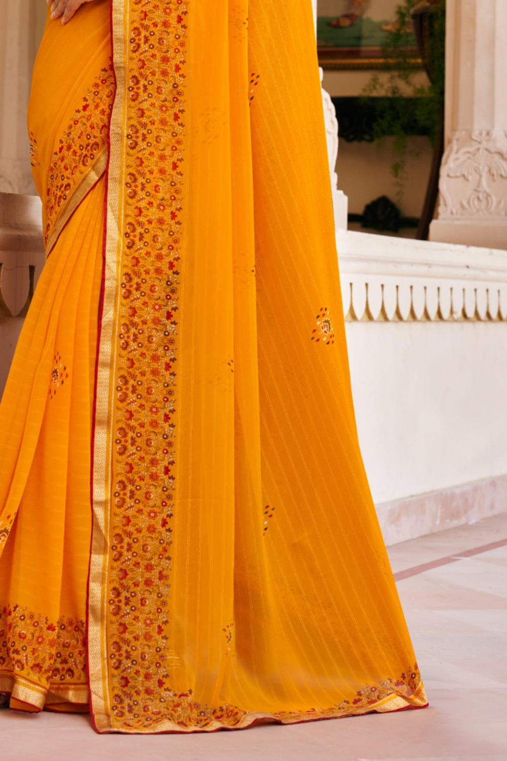 Suhana Silkweave Saree with Elegant Texture