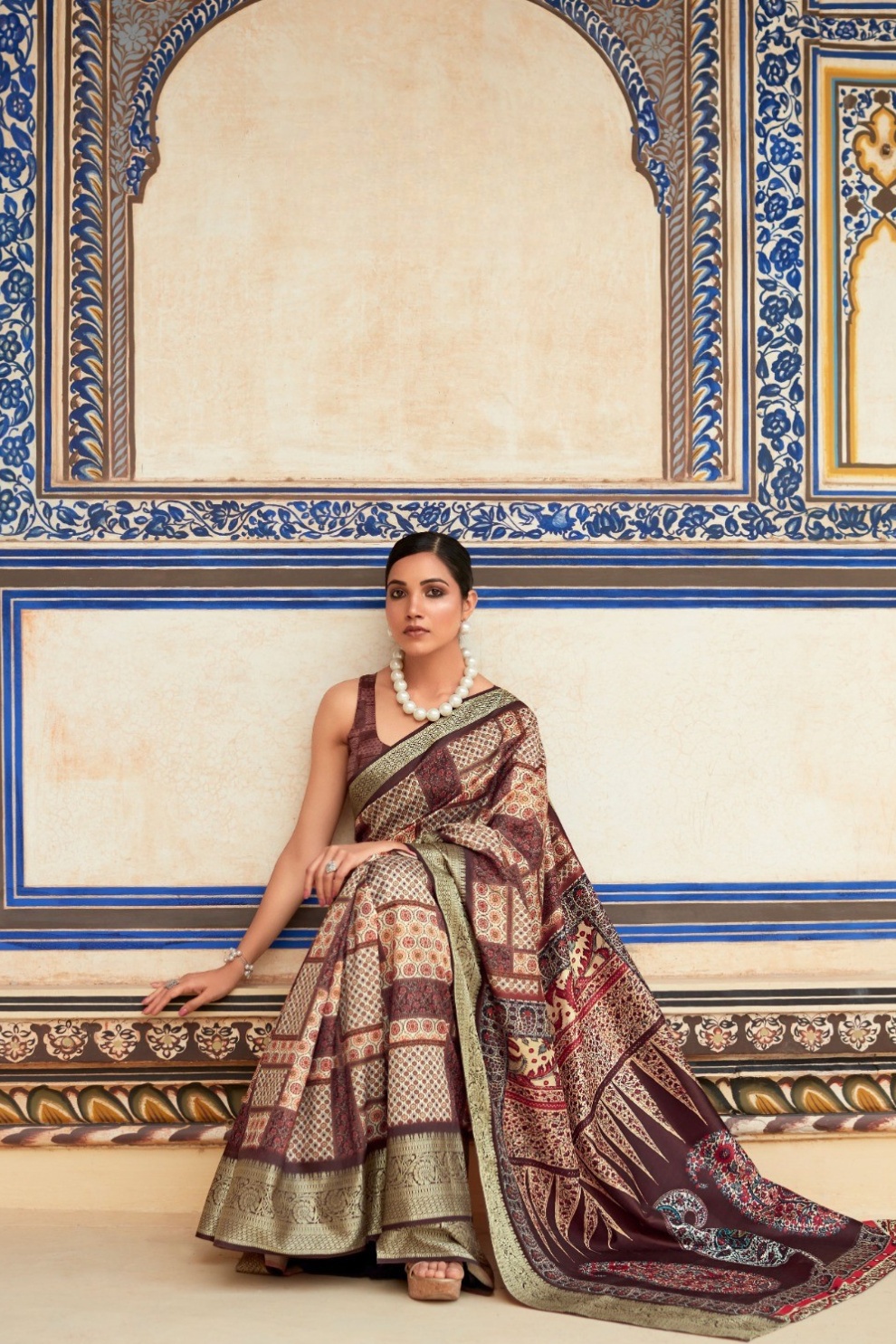 Dola Viscose Saree with Topclass Print
