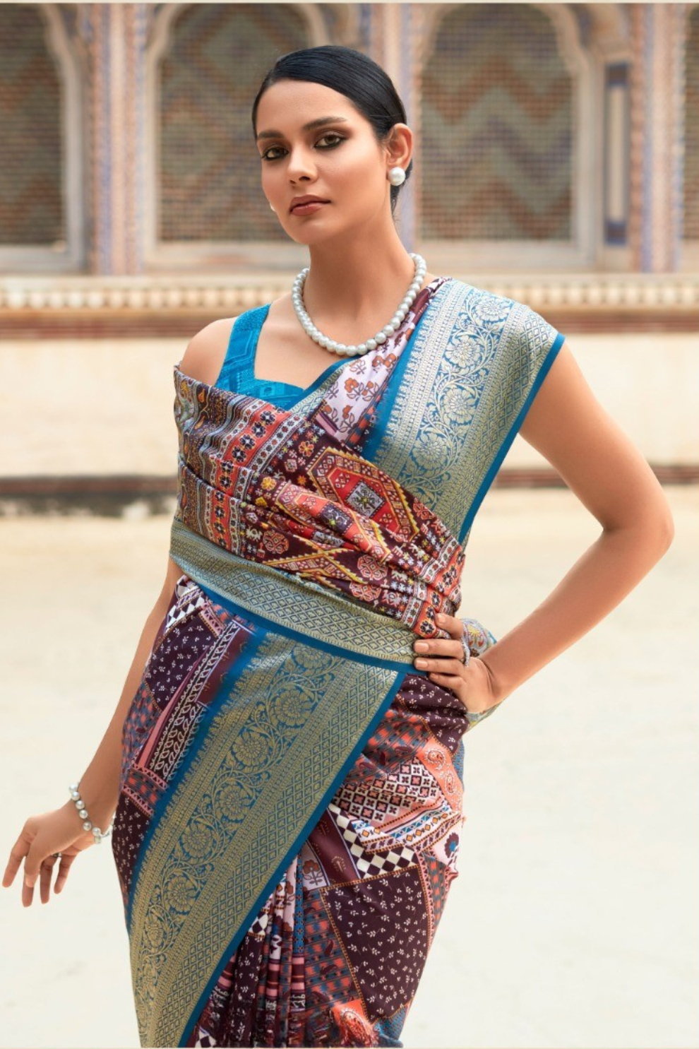 Dola Viscose Saree with Topclass Print