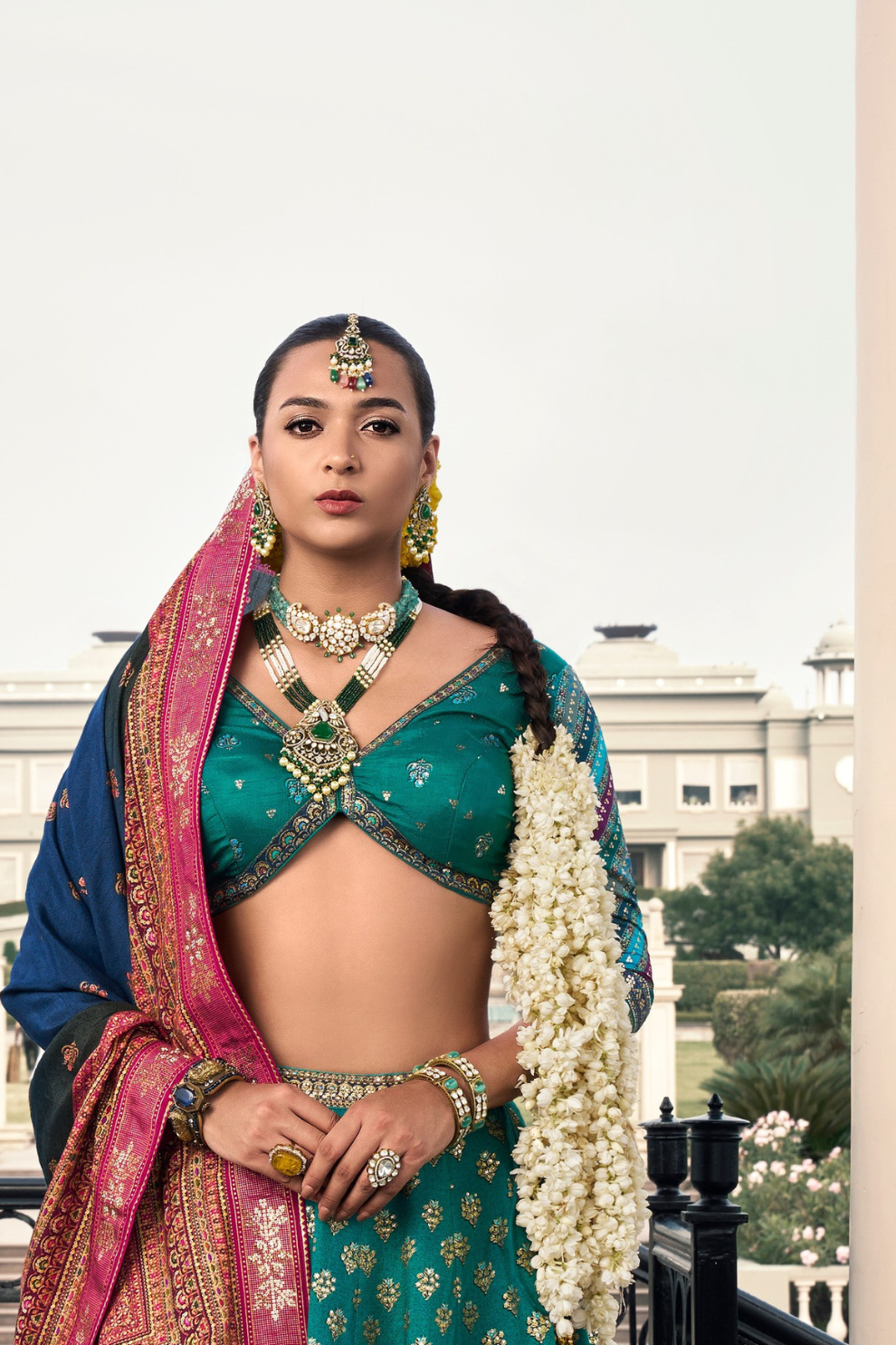 Lehenga Choli de seda de diseñador en color azul turquesa, lista para usar, con brillo y detalles de espejo