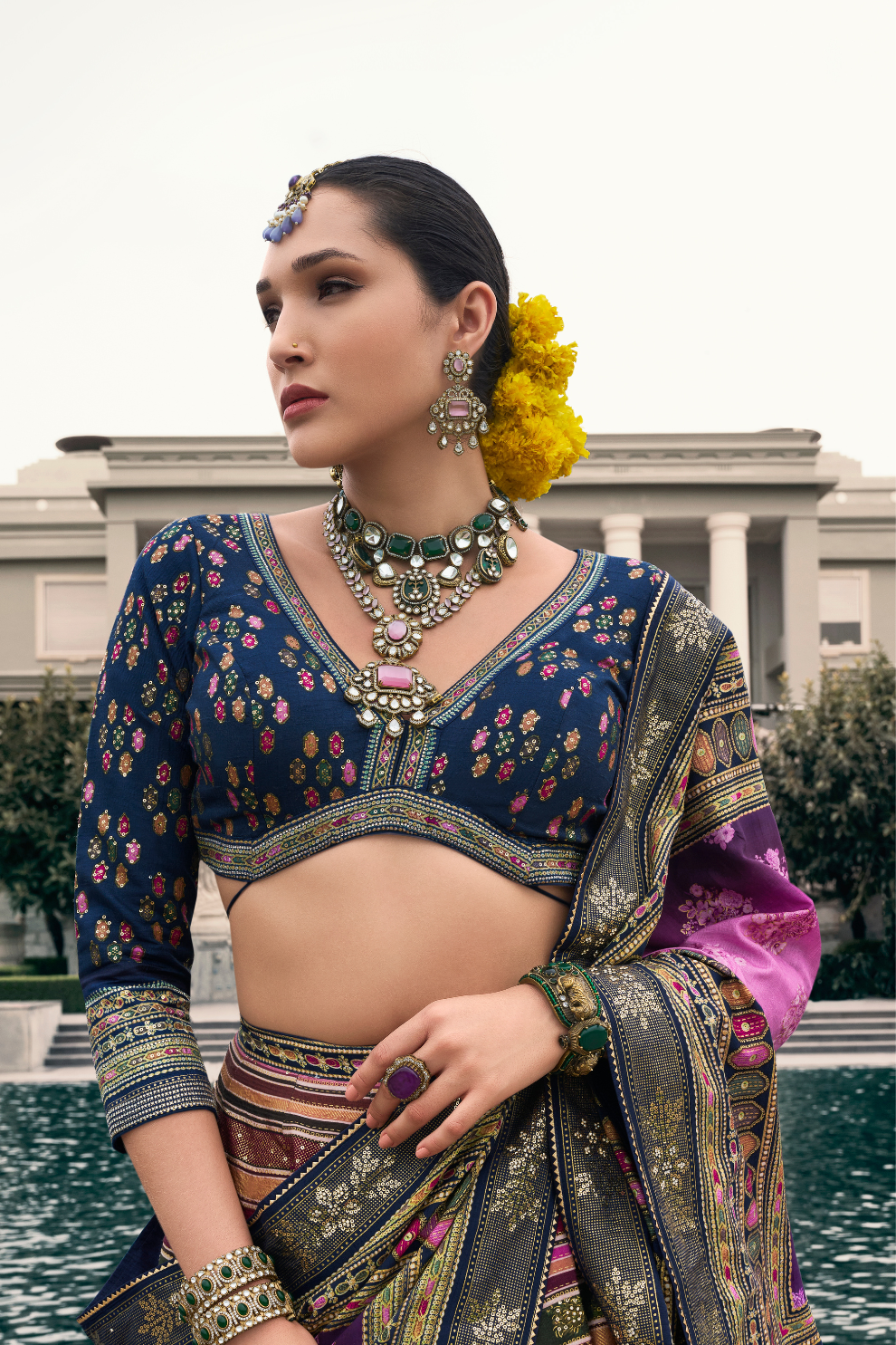Lehenga Choli de seda de diseñador en color azul turquesa, lista para usar, con brillo y detalles de espejo