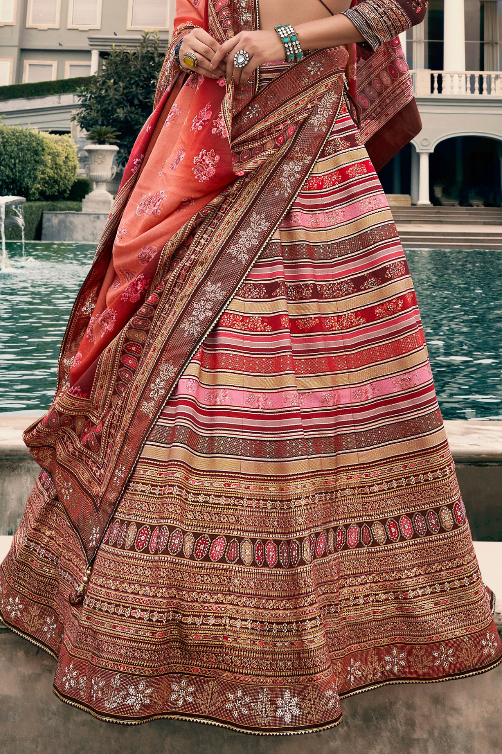 Lehenga Choli de seda de diseñador en color azul turquesa, lista para usar, con brillo y detalles de espejo