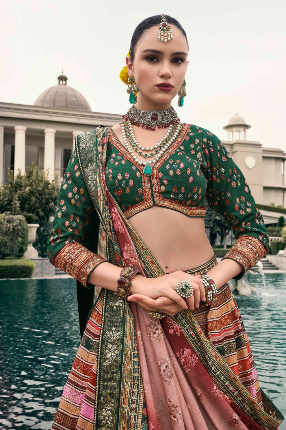 Lehenga Choli de seda de diseñador en color azul turquesa, lista para usar, con brillo y detalles de espejo