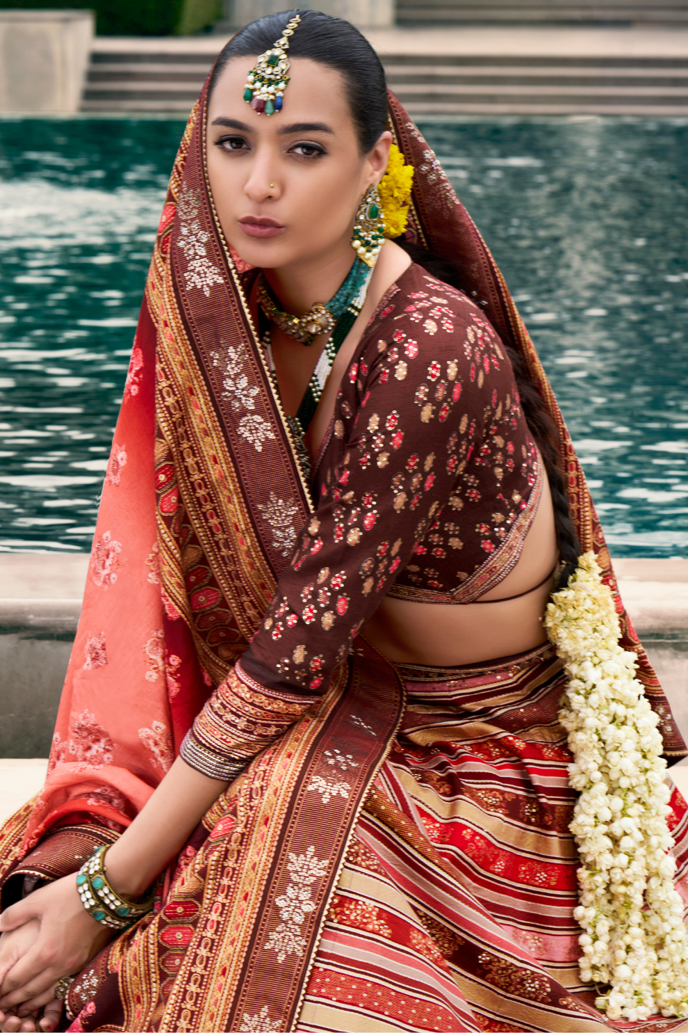 Lehenga Choli de seda de diseñador en color azul turquesa, lista para usar, con brillo y detalles de espejo