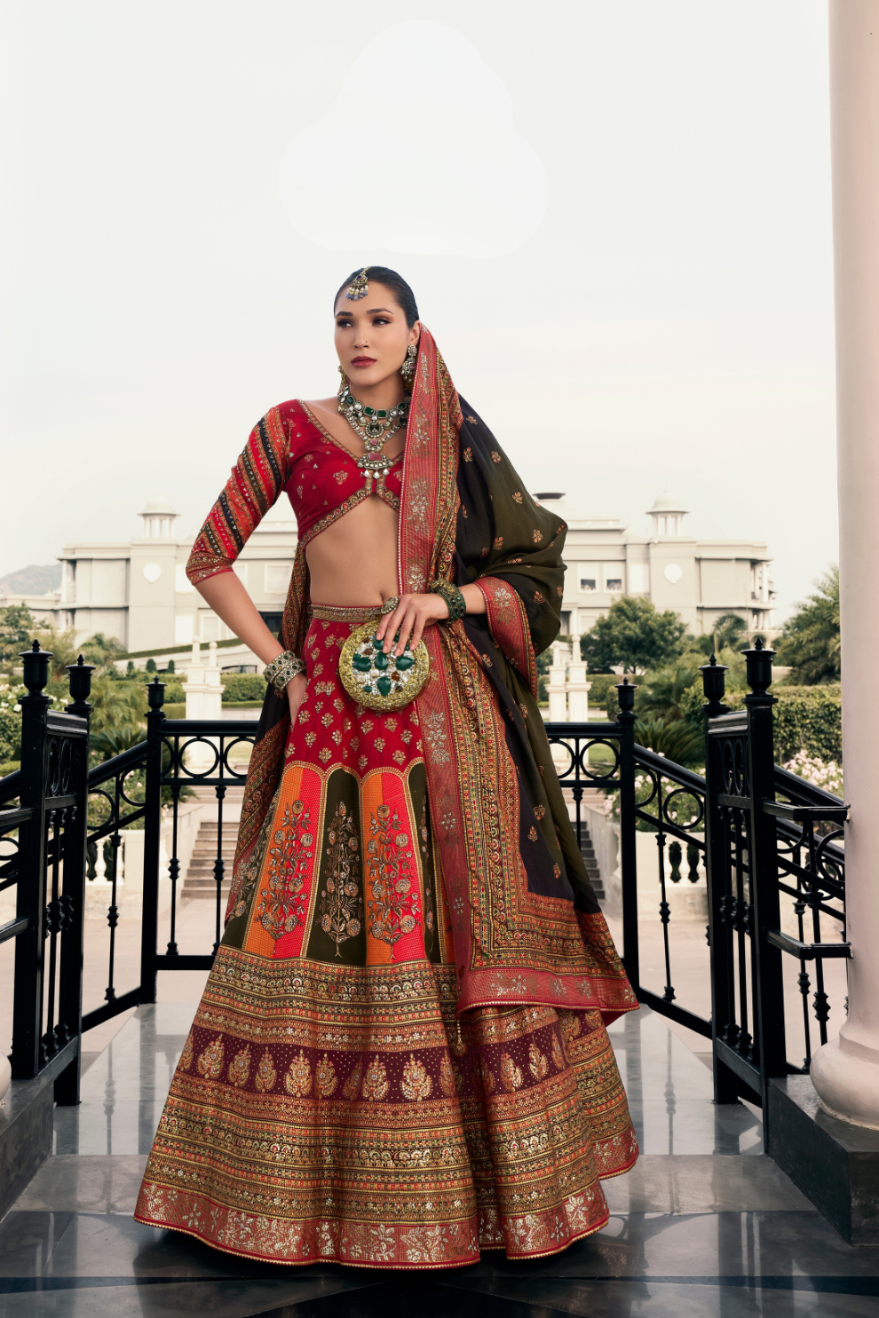 Lehenga Choli de seda de diseñador en color azul turquesa, lista para usar, con brillo y detalles de espejo