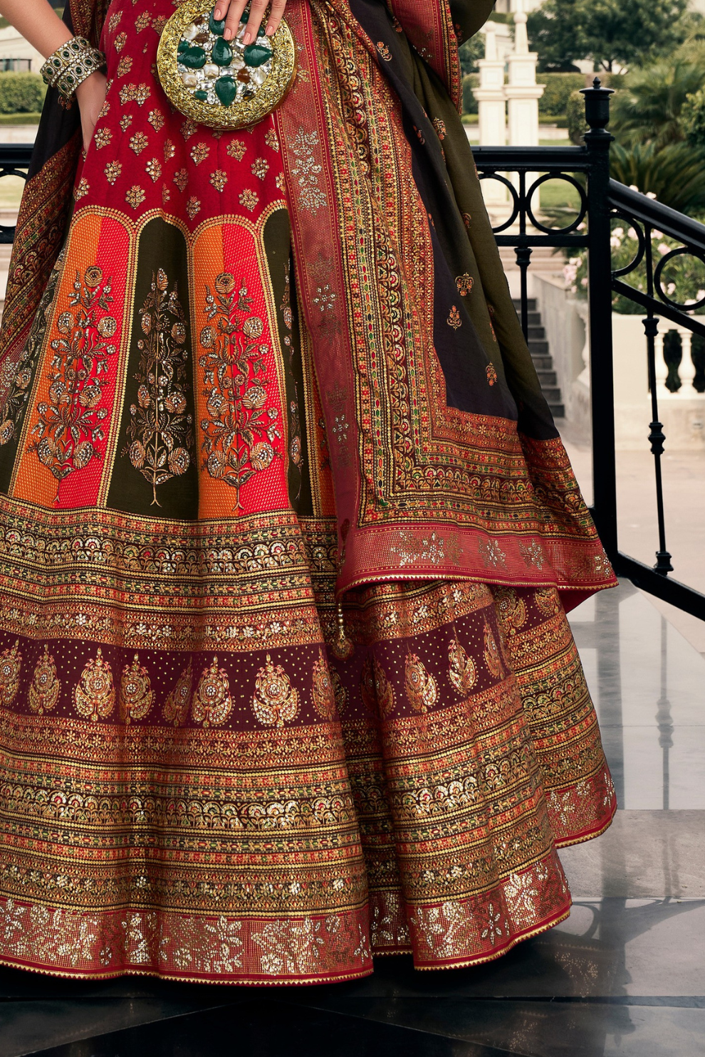 Lehenga Choli de seda de diseñador en color azul turquesa, lista para usar, con brillo y detalles de espejo