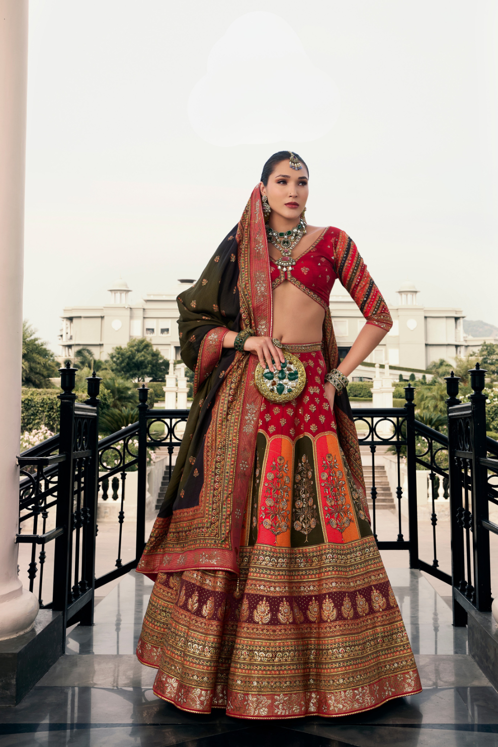 Lehenga Choli de seda de diseñador en color azul turquesa, lista para usar, con brillo y detalles de espejo