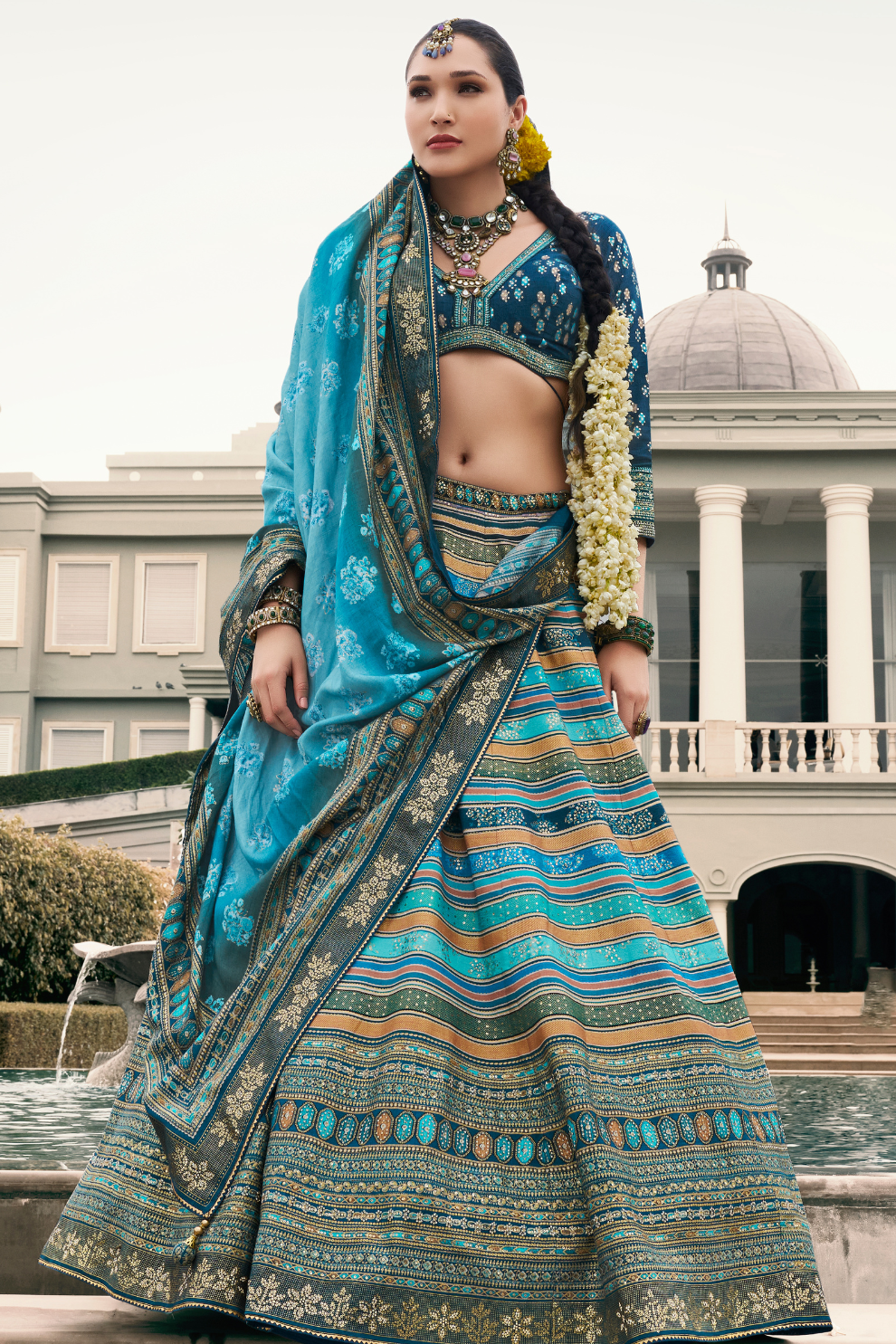 Lehenga Choli de seda de diseñador en color azul turquesa, lista para usar, con brillo y detalles de espejo