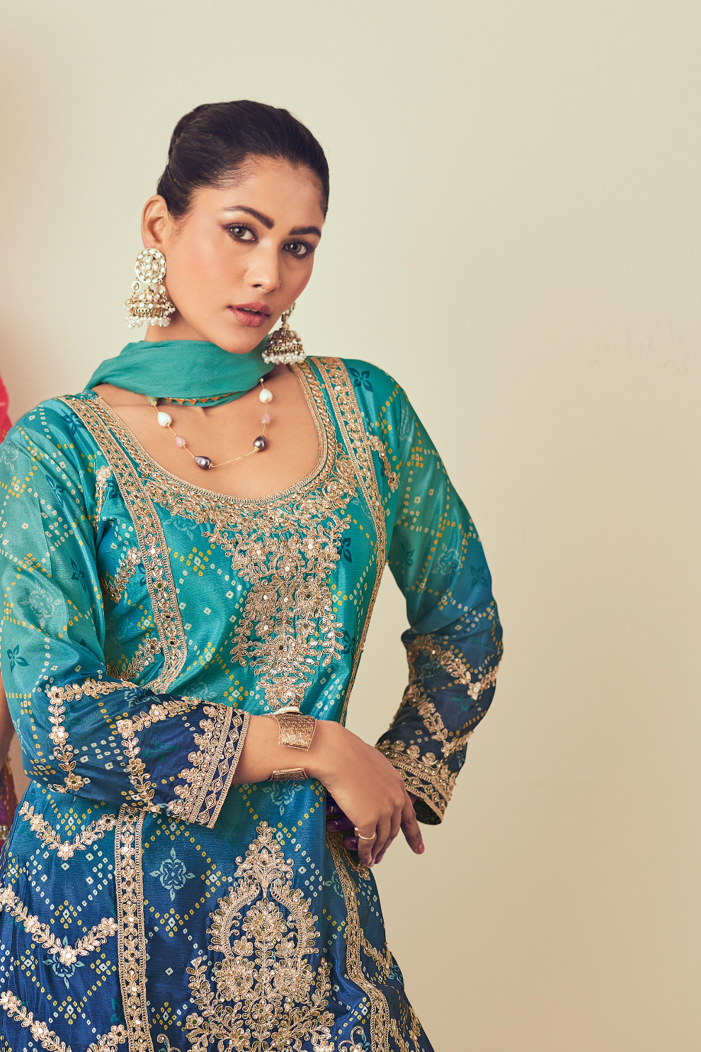 Lehenga Choli de seda de diseñador en color azul turquesa, lista para usar, con brillo y detalles de espejo