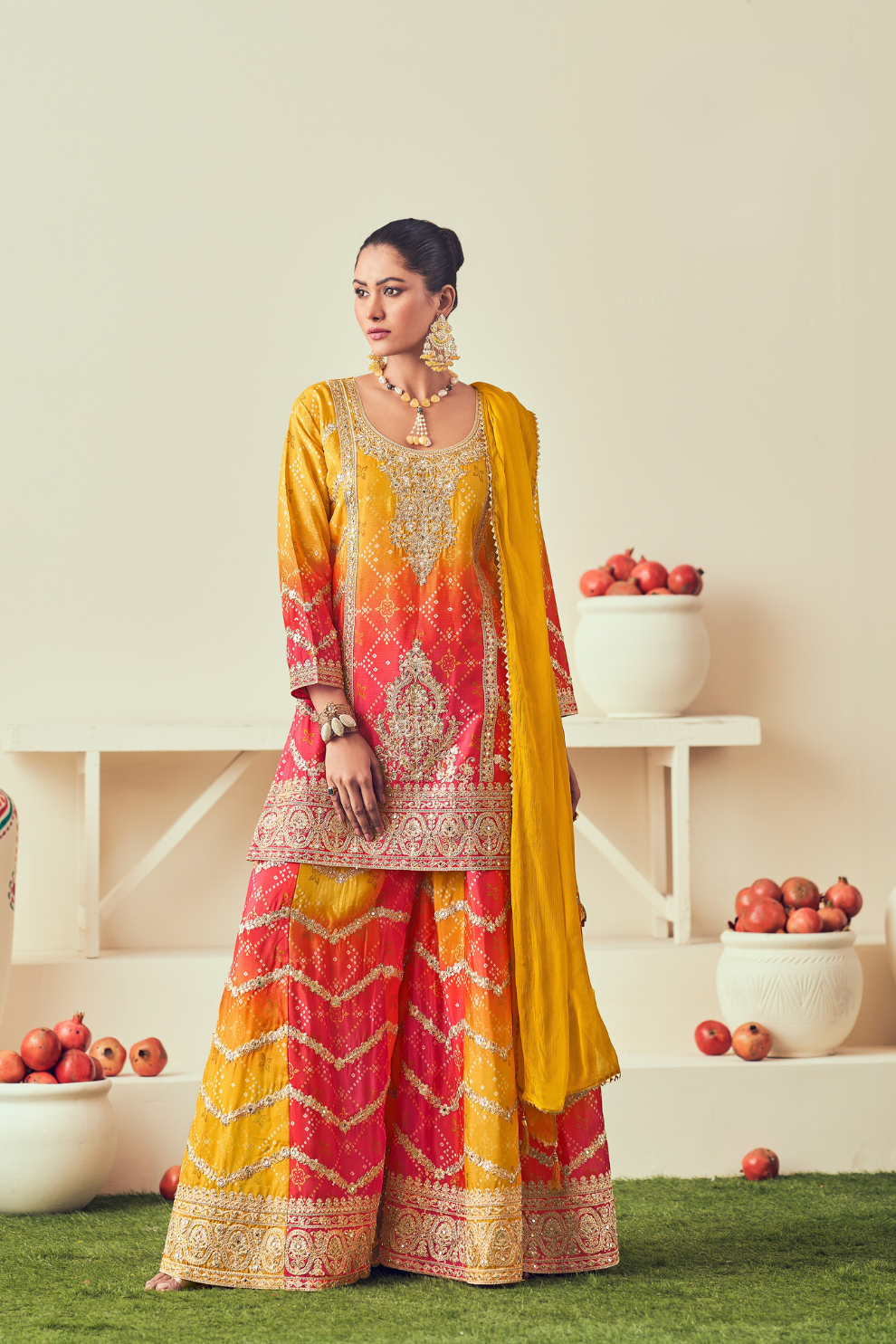 Lehenga Choli de seda de diseñador en color azul turquesa, lista para usar, con brillo y detalles de espejo