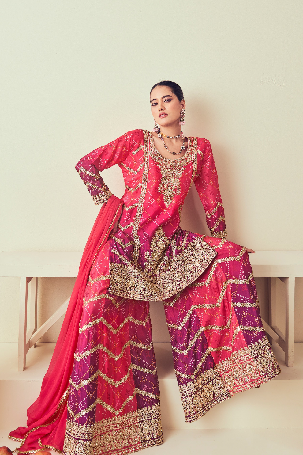 Lehenga Choli de seda de diseñador en color azul turquesa, lista para usar, con brillo y detalles de espejo