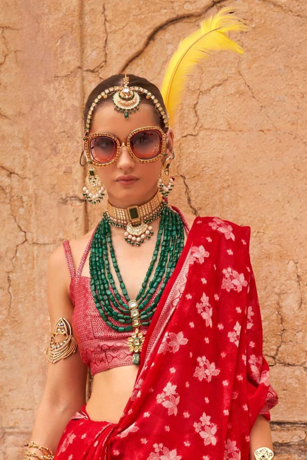 Georgette Saree with Soft Touch Finish and Ethnic Buta Design