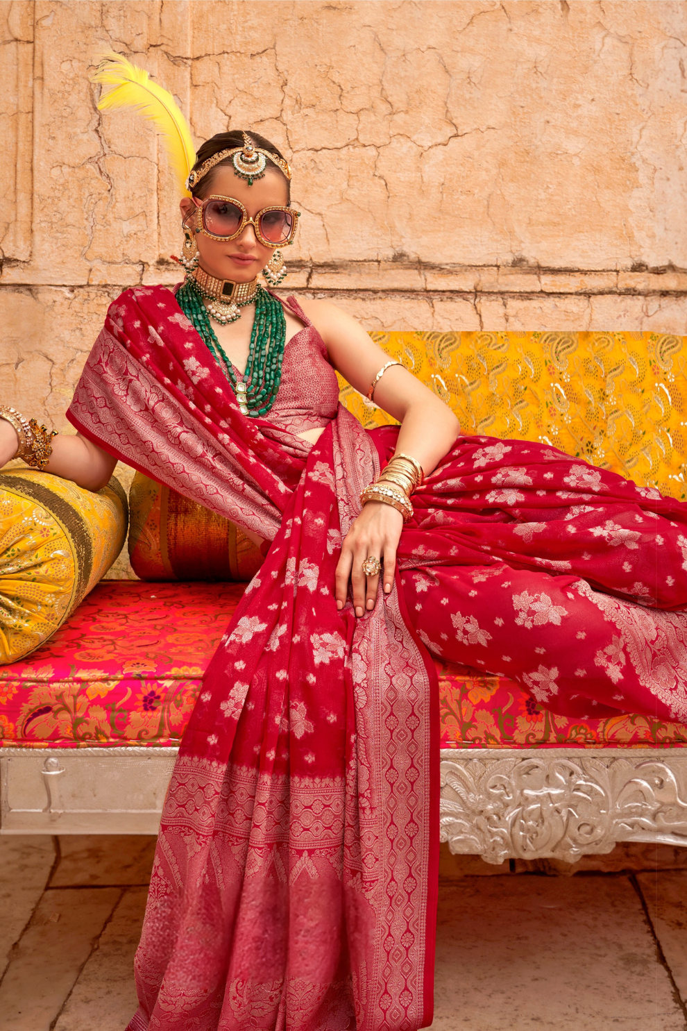 Georgette Saree with Soft Touch Finish and Ethnic Buta Design