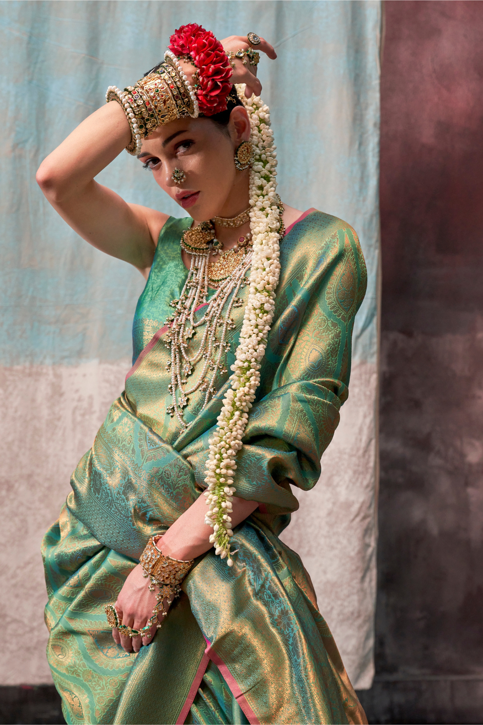 Elegant Handwoven Pure Silk Saree with Zari Design