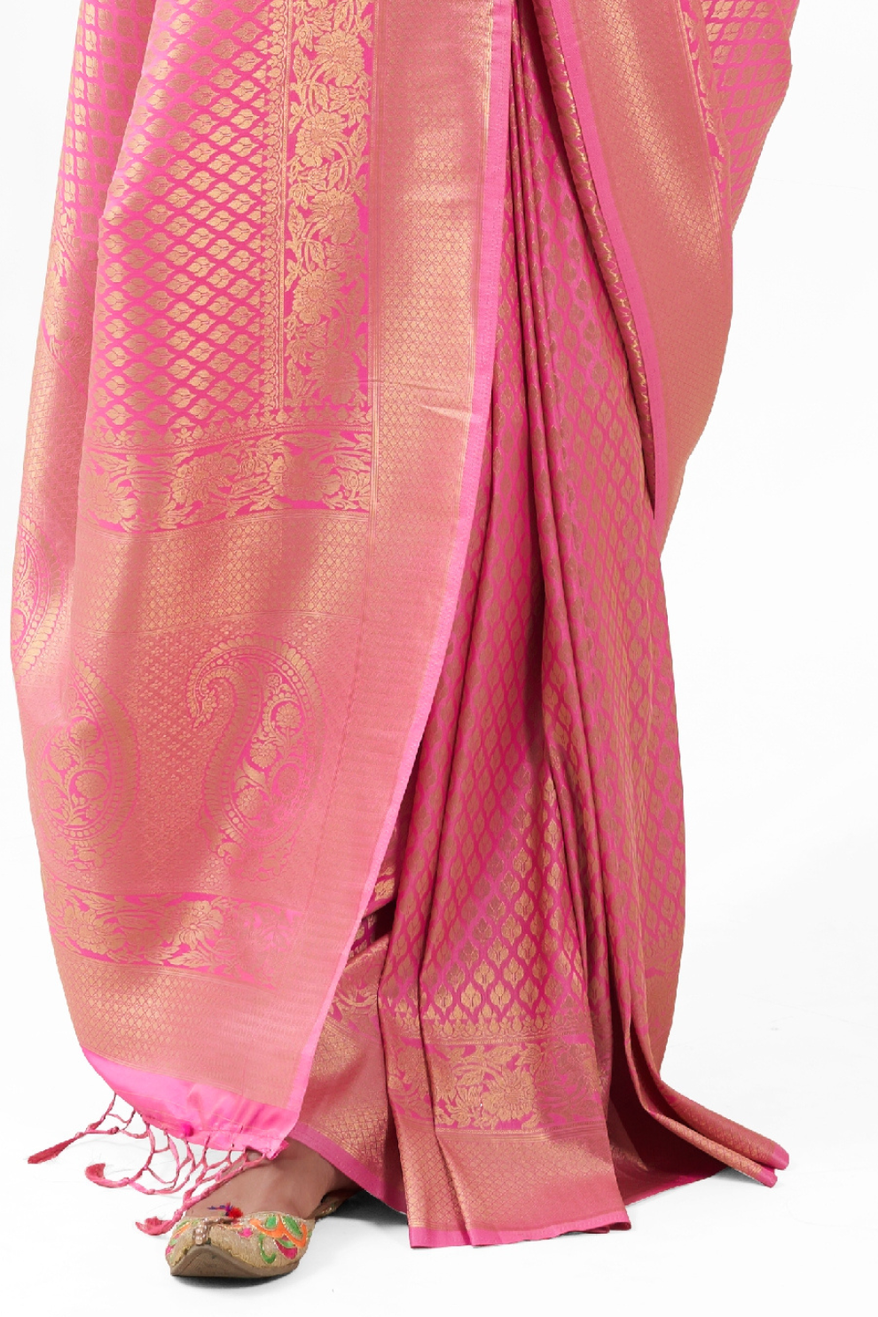 Handloom Woven Kanjivaram Silk Saree with Rich Traditional Design