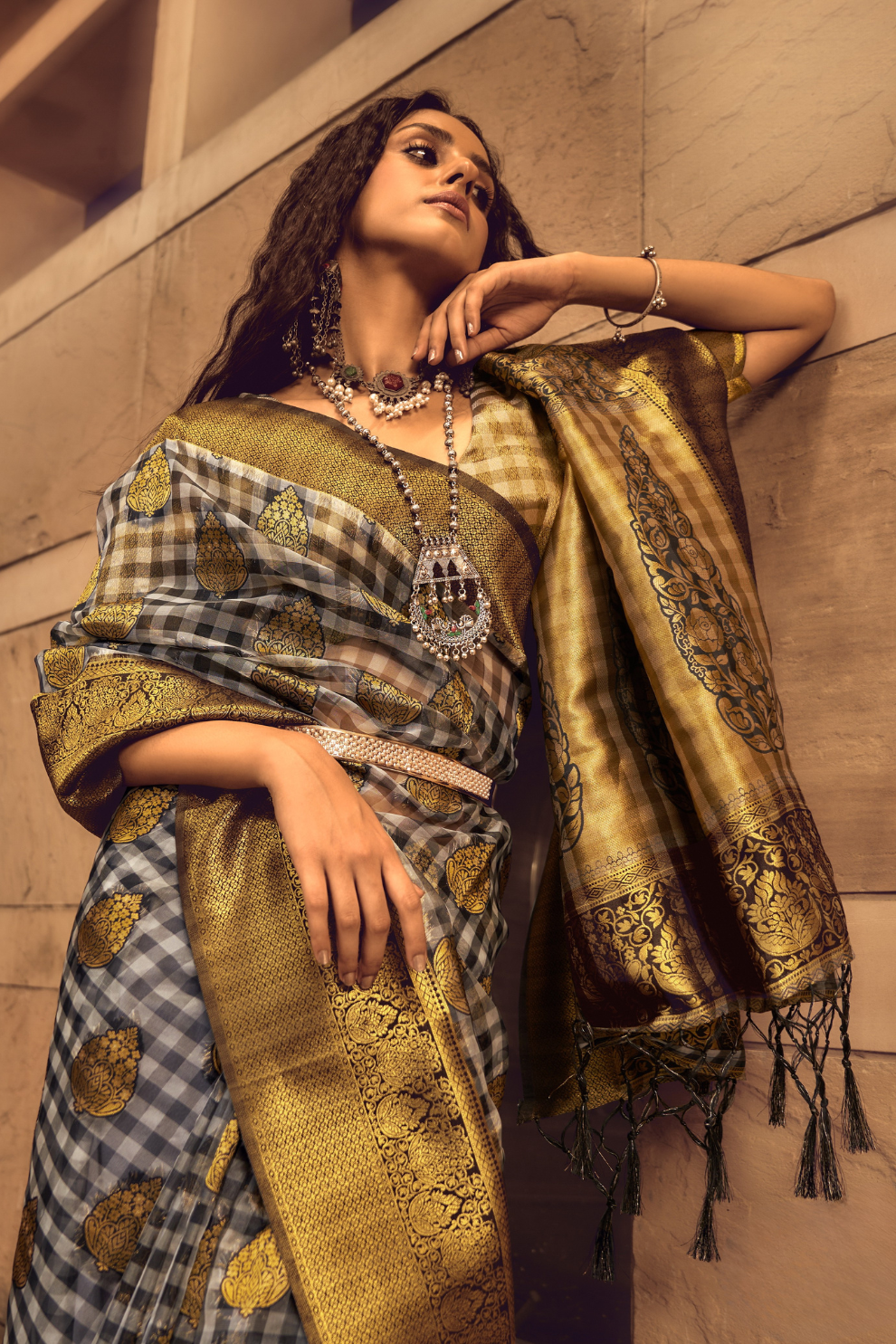 Eternal Elegance Woven in Pure Handloom Silk Heritage