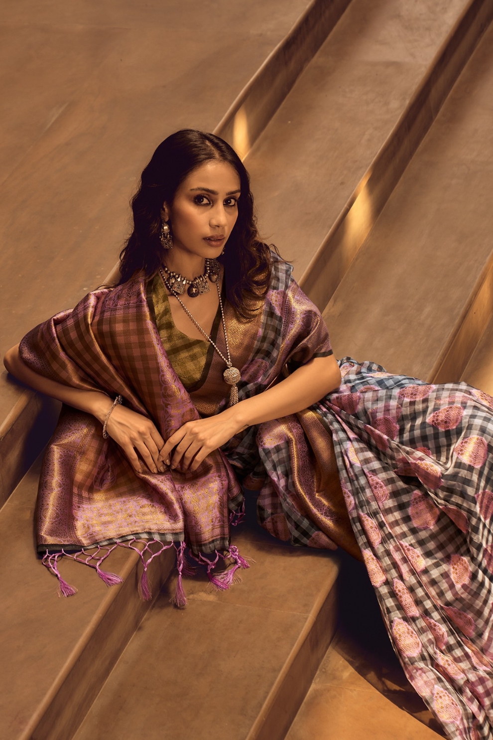 Eternal Elegance Woven in Pure Handloom Silk Heritage